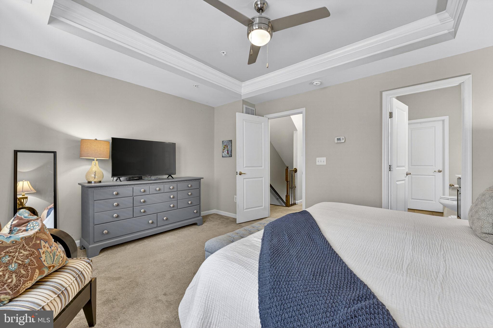 CRESCENT PLACE - Residential