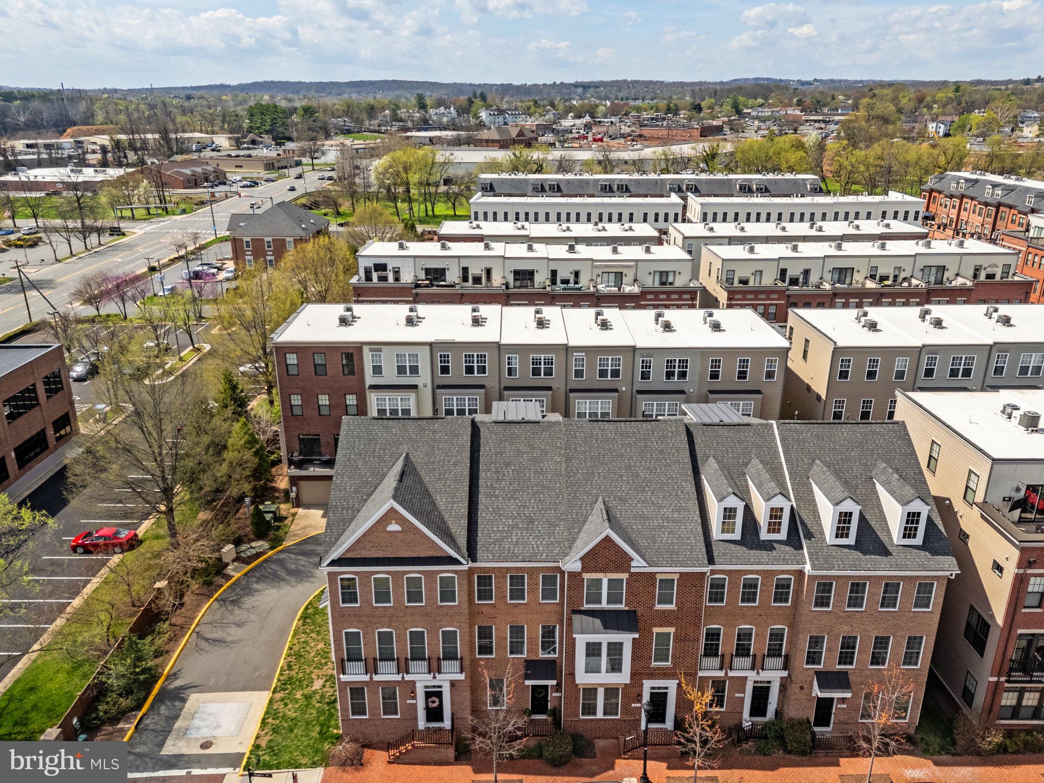 CRESCENT PLACE - Residential