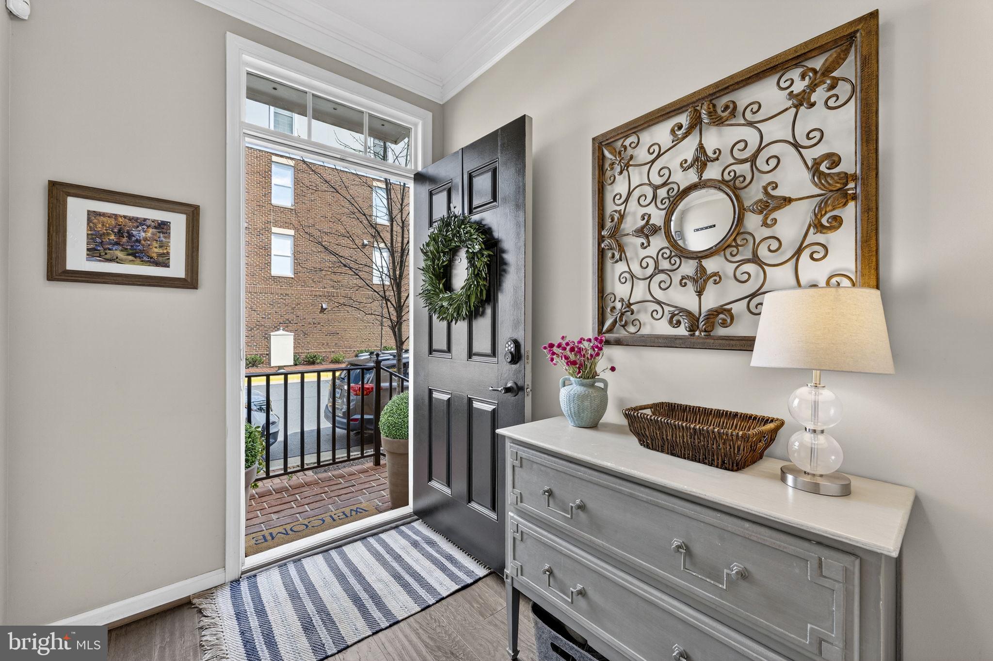 CRESCENT PLACE - Residential