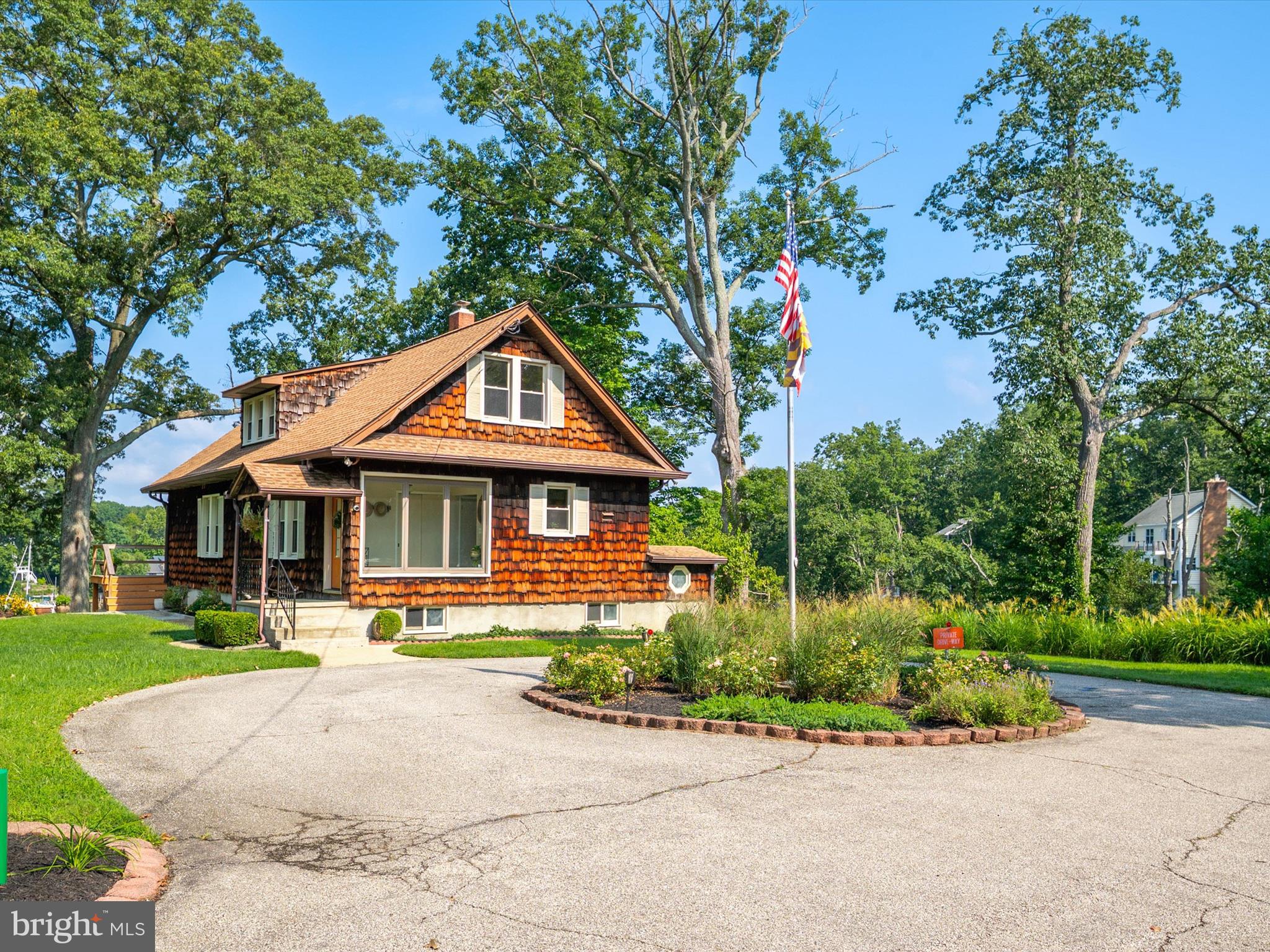 CRESSTON PARK - Residential