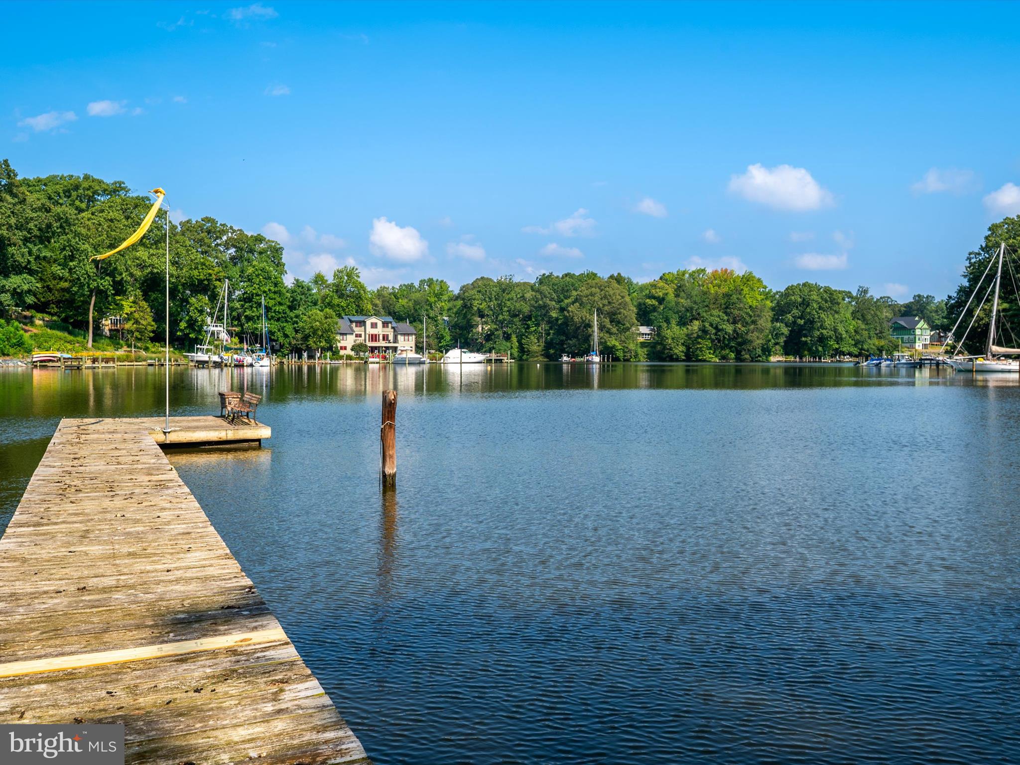 CRESSTON PARK - Residential