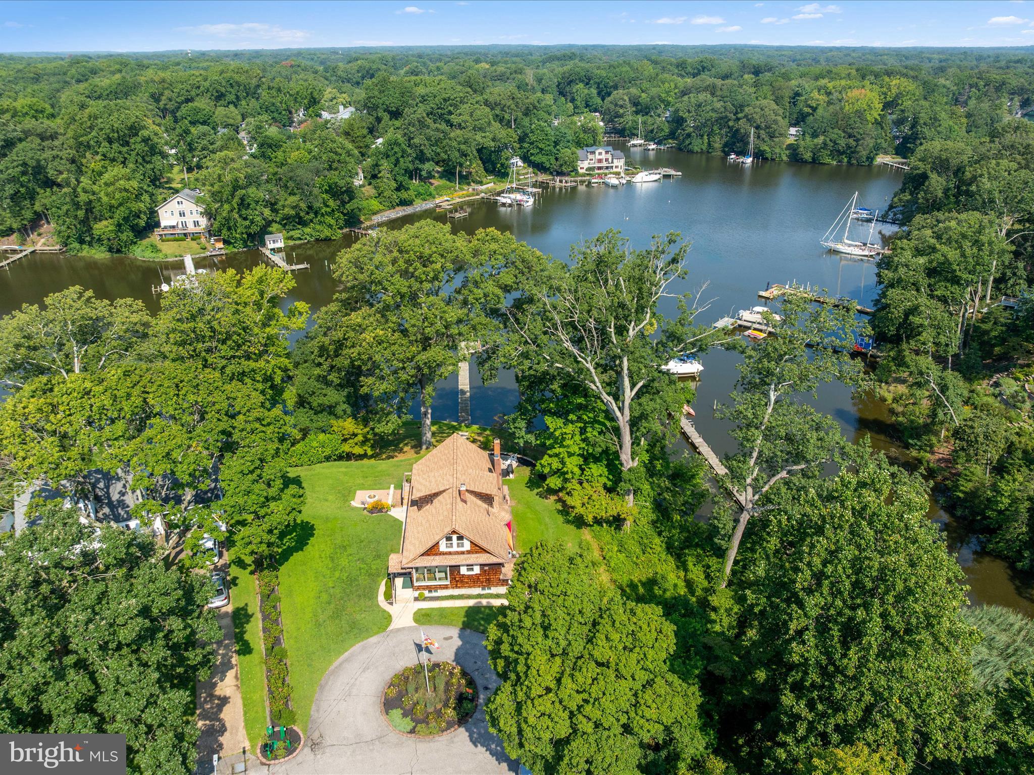 CRESSTON PARK - Residential