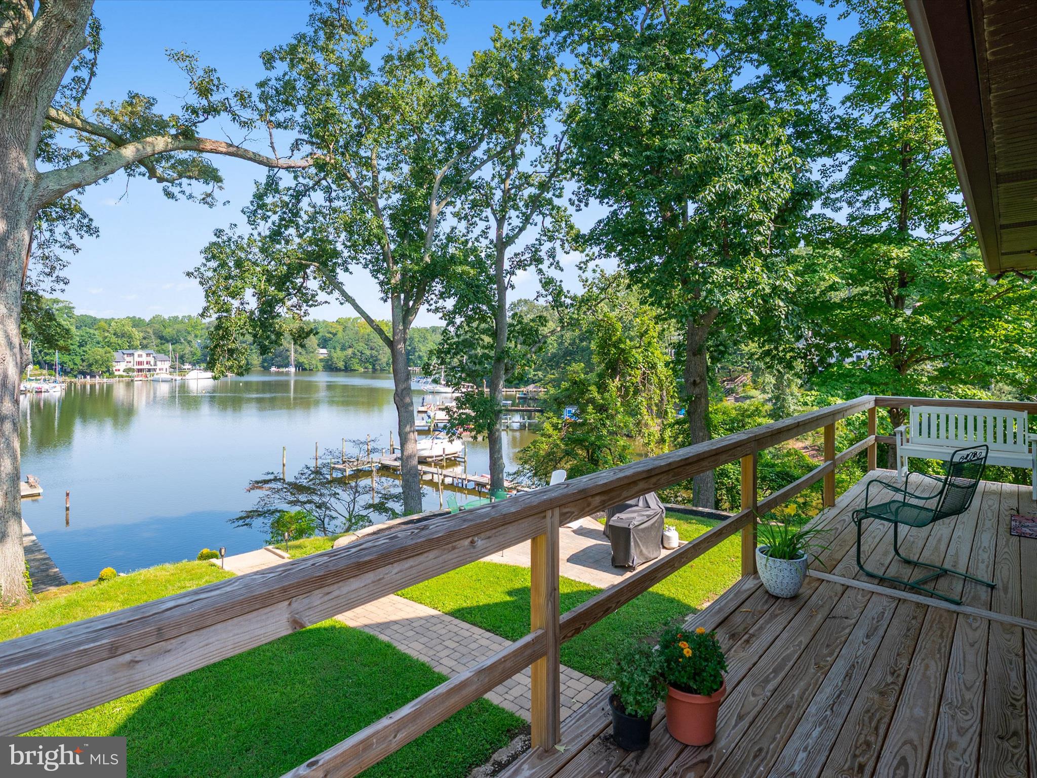 CRESSTON PARK - Residential