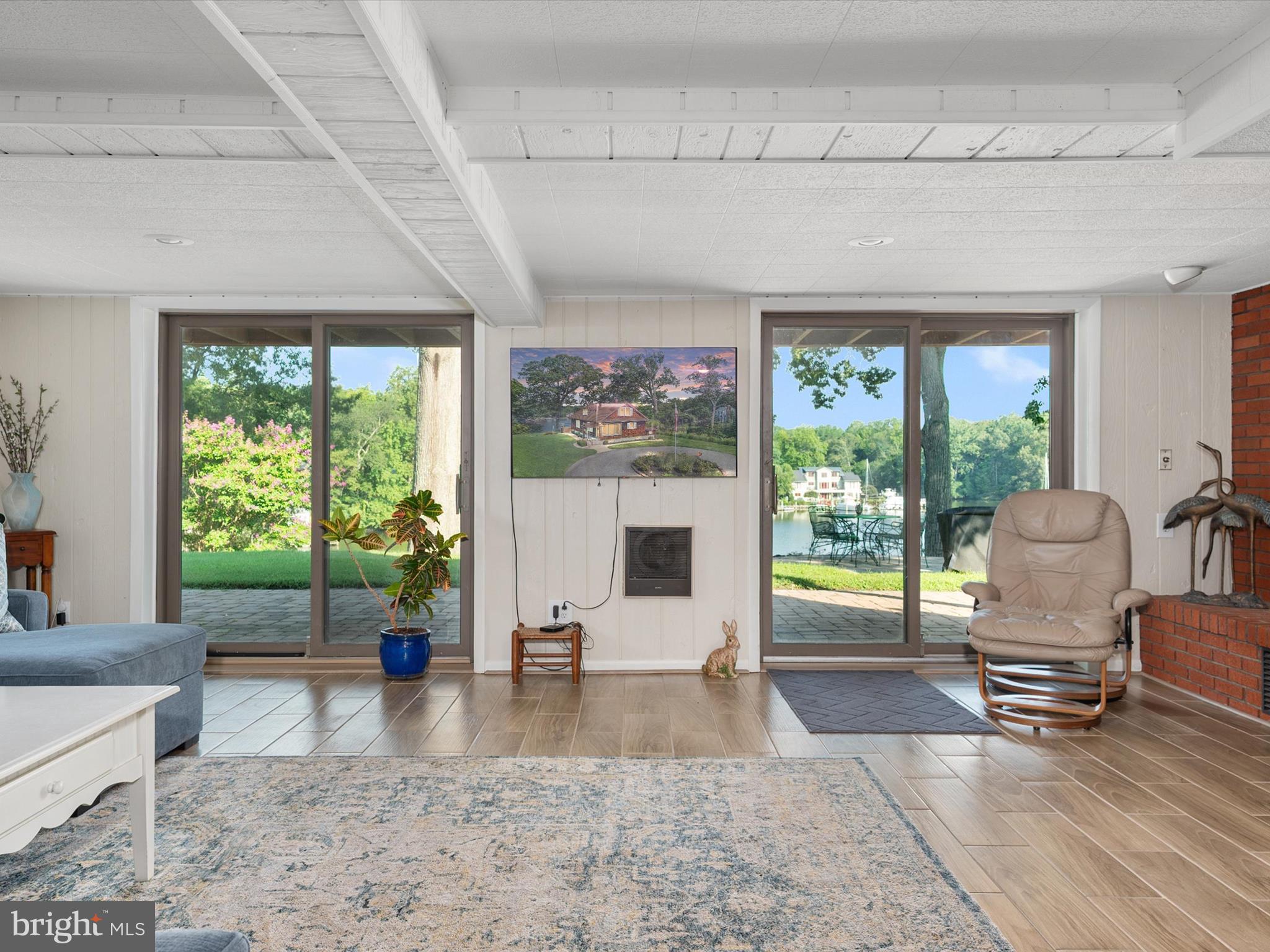 CRESSTON PARK - Residential