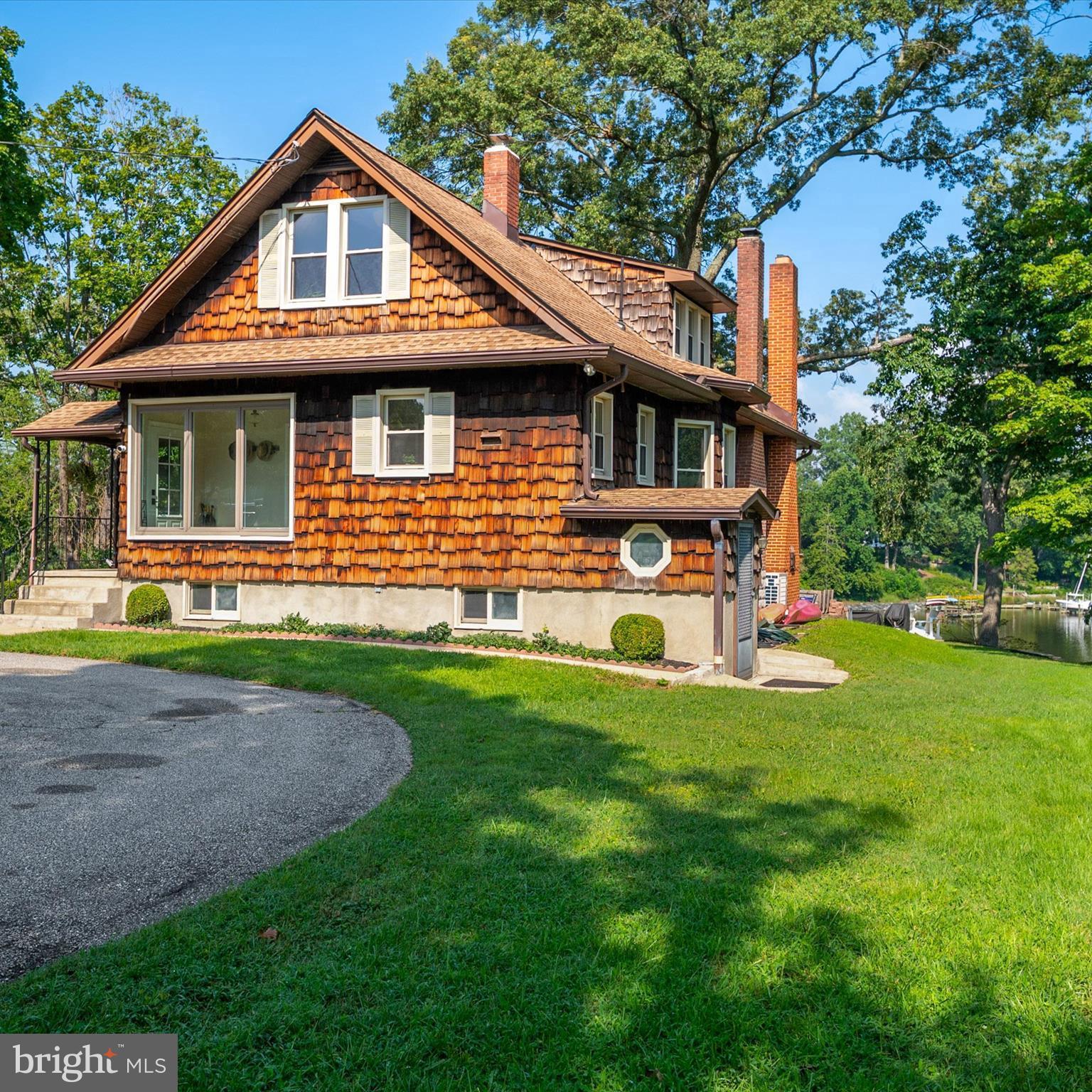 CRESSTON PARK - Residential