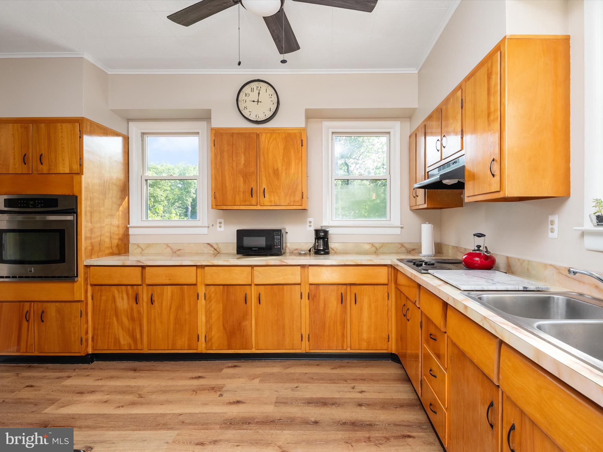 CRESSTON PARK - Residential