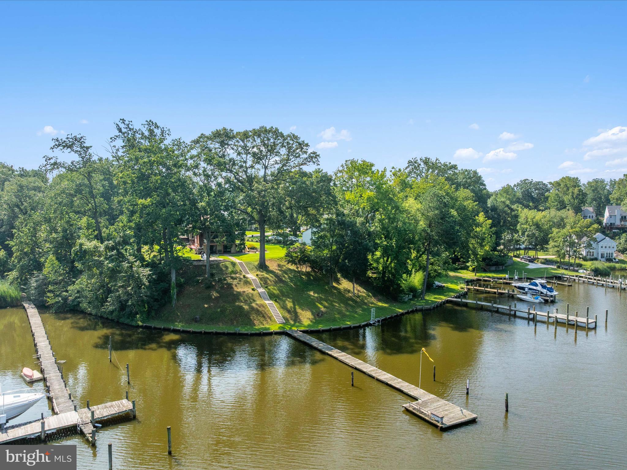 CRESSTON PARK - Residential