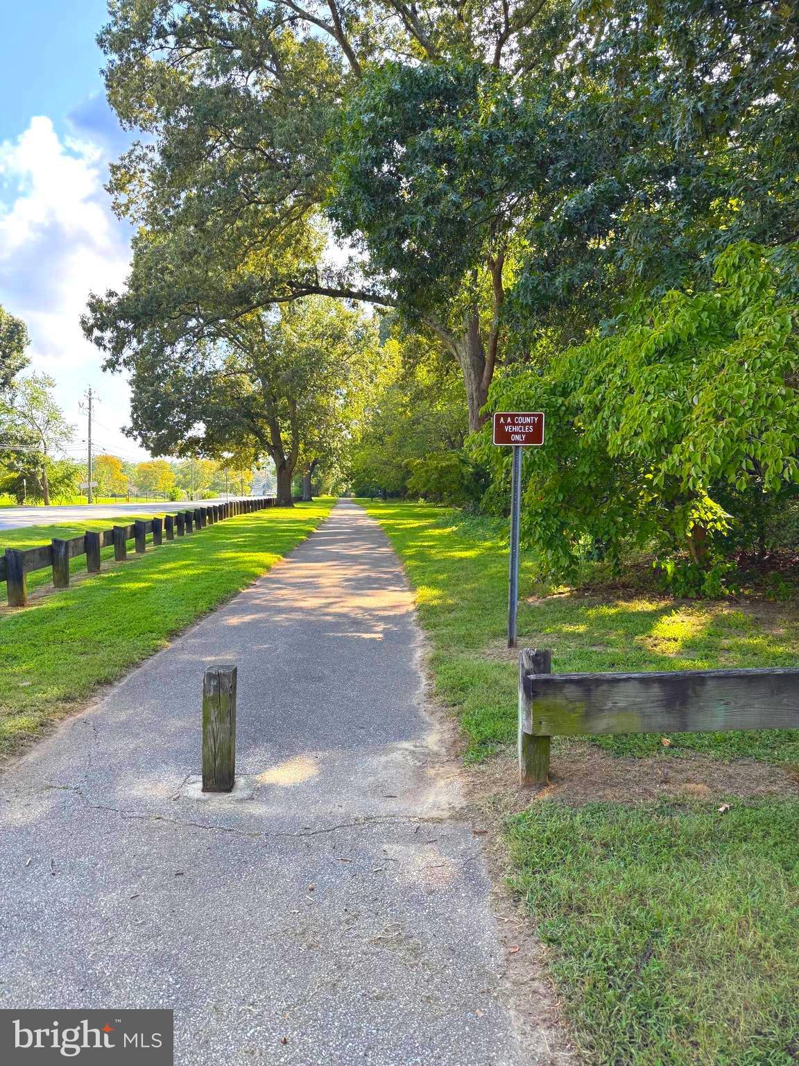 CRESSTON PARK - Residential