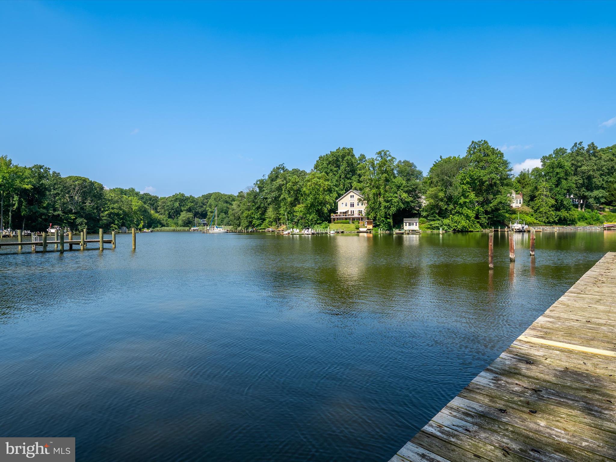 CRESSTON PARK - Residential