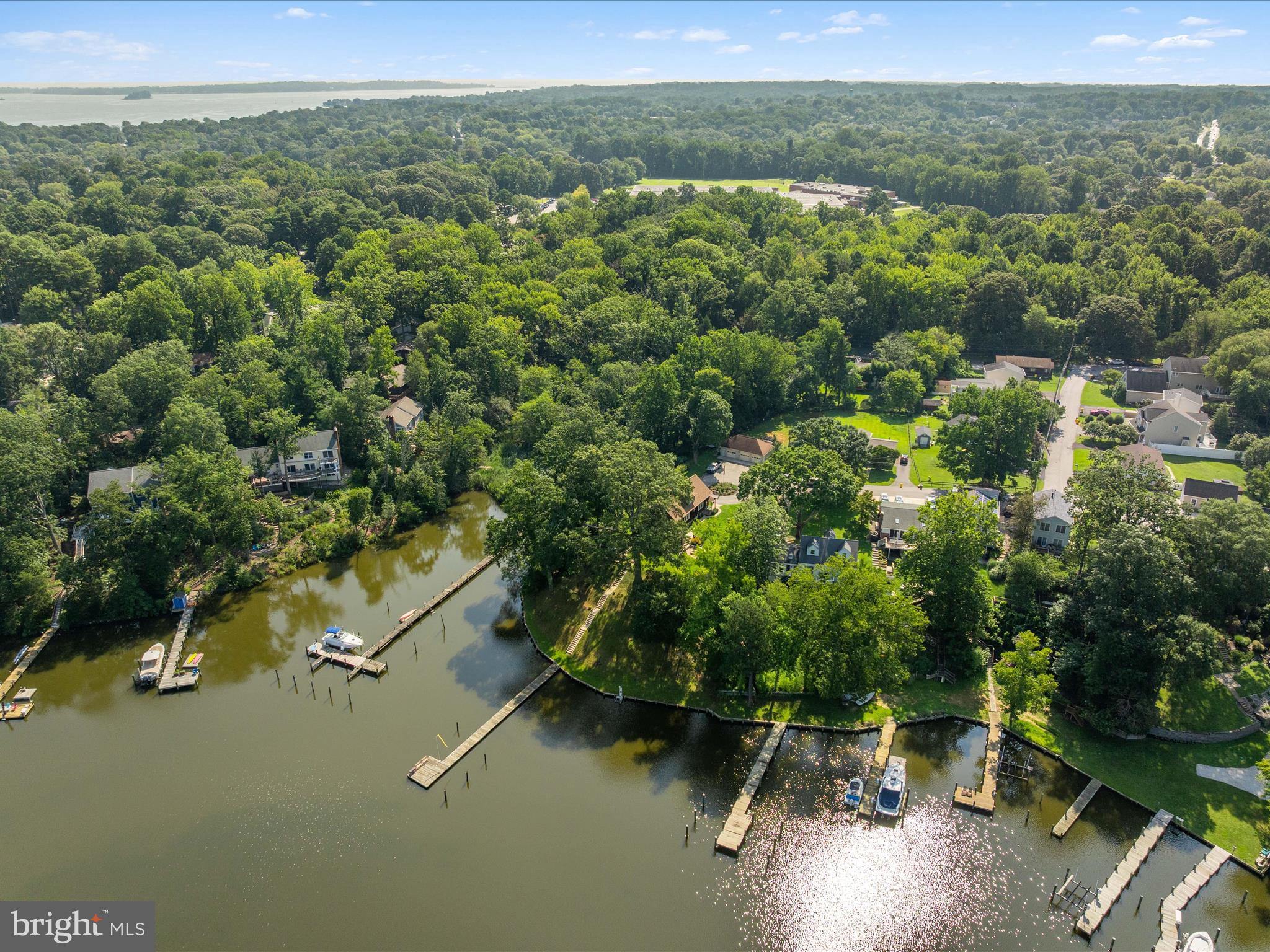 CRESSTON PARK - Residential