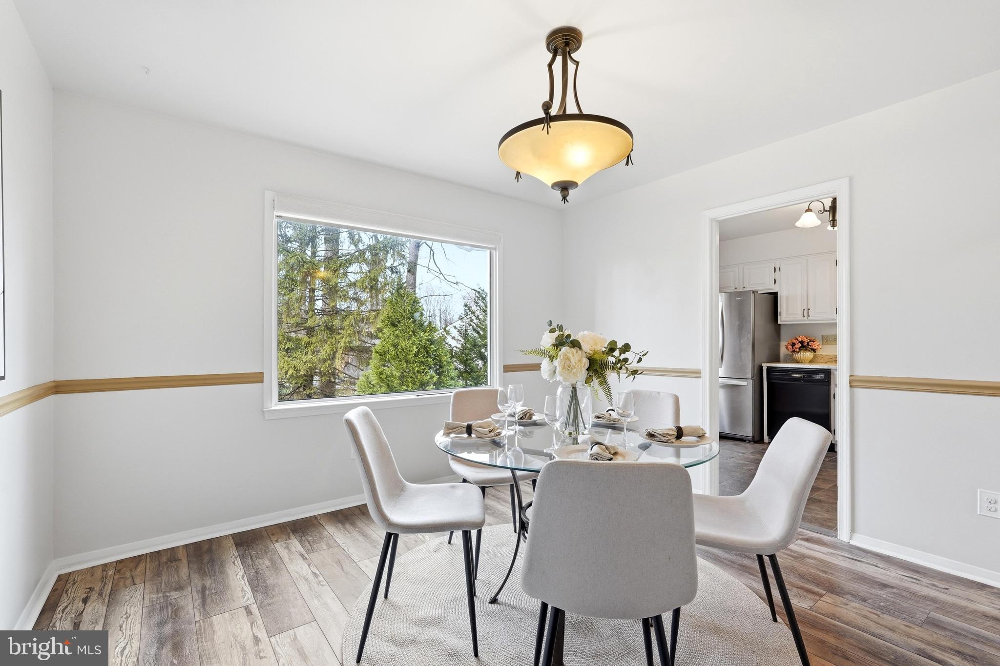 STRATHMEADE SQUARE - Residential