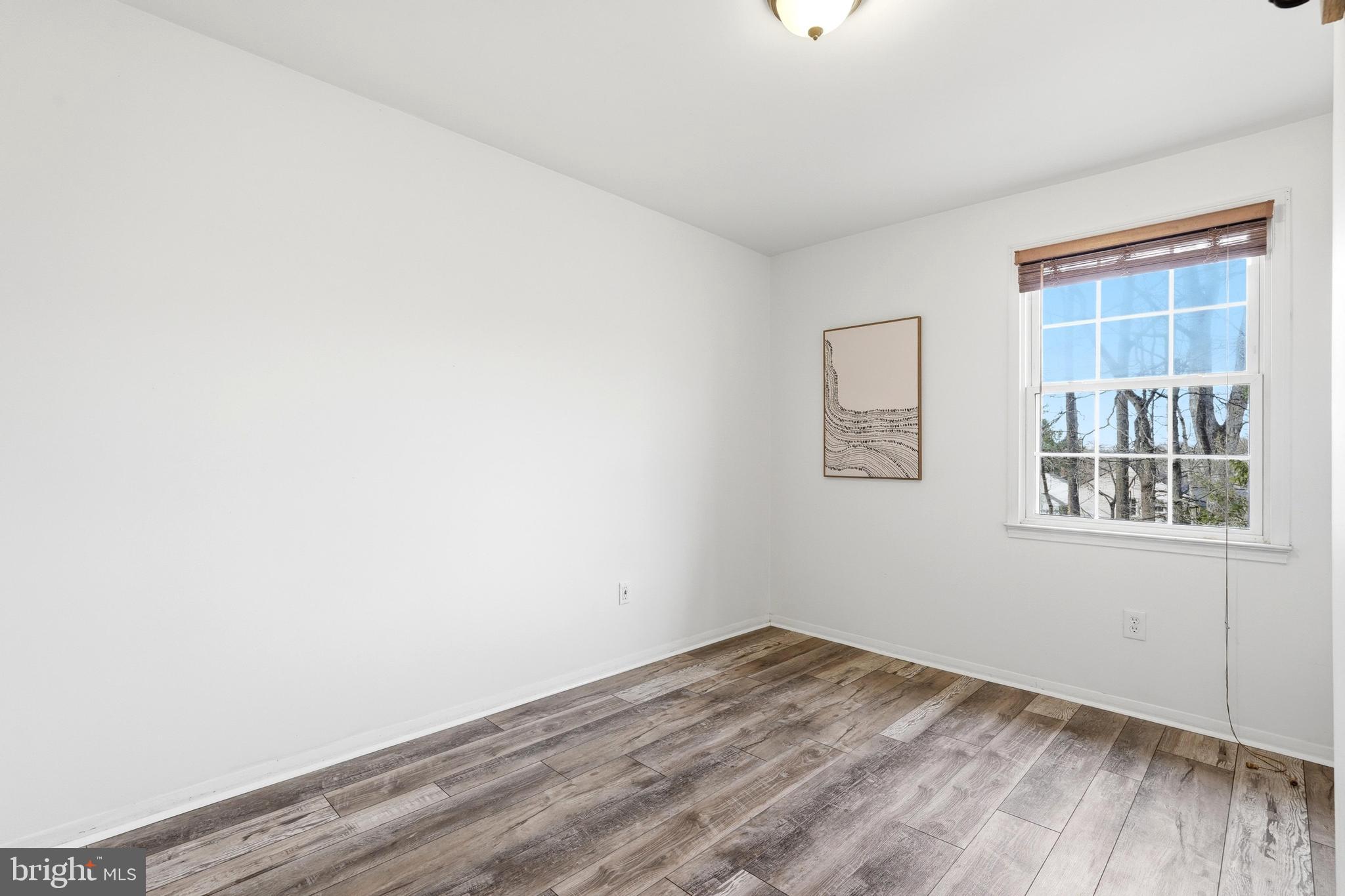 STRATHMEADE SQUARE - Residential