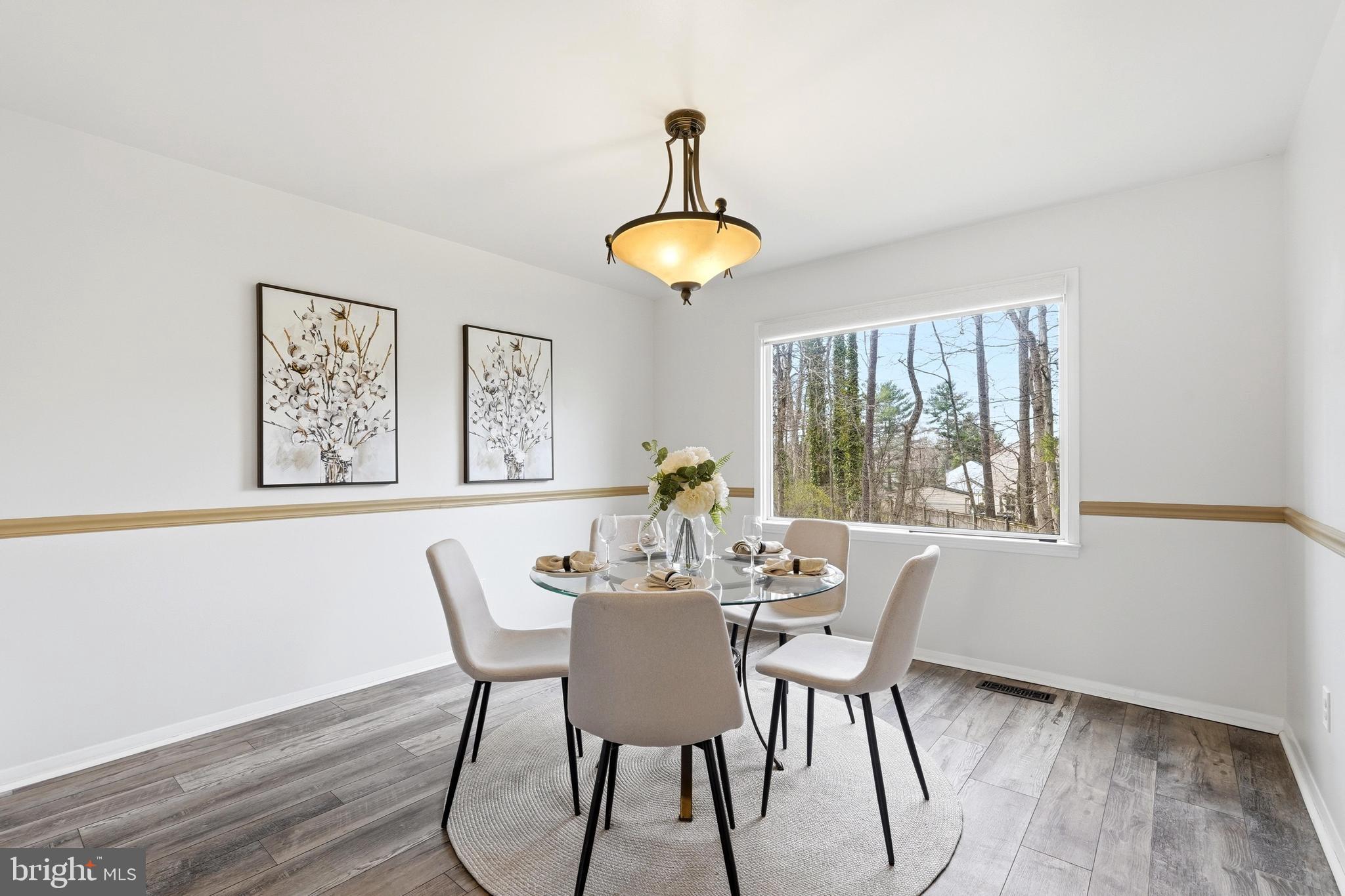 STRATHMEADE SQUARE - Residential