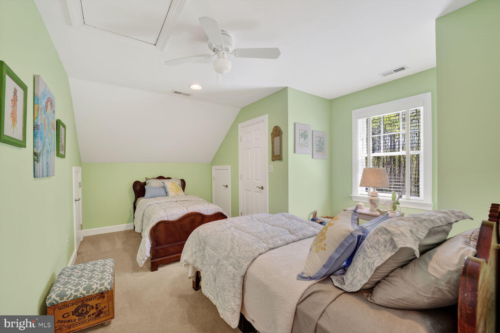 LOTHIAN - Residential