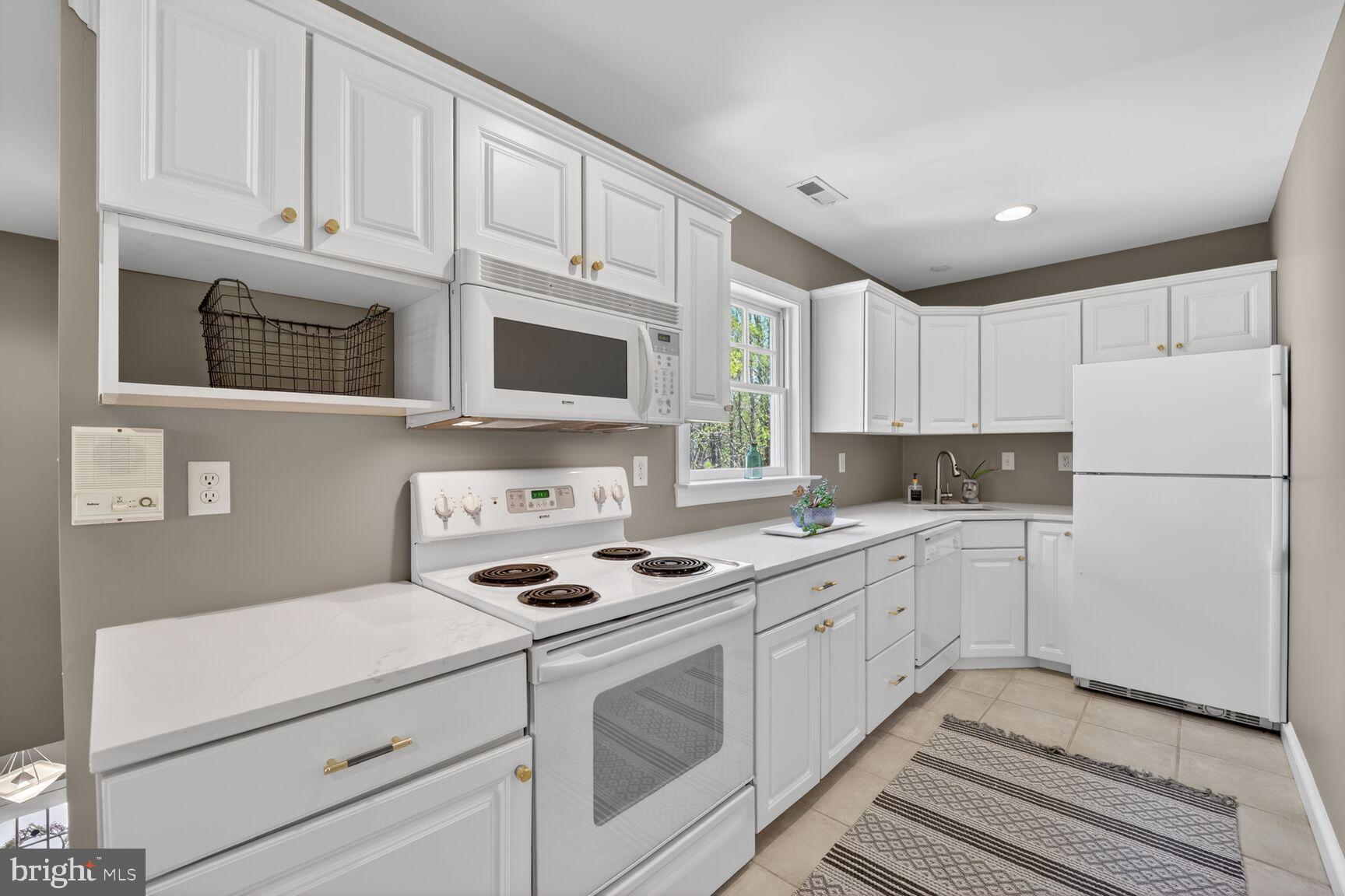 LOTHIAN - Residential