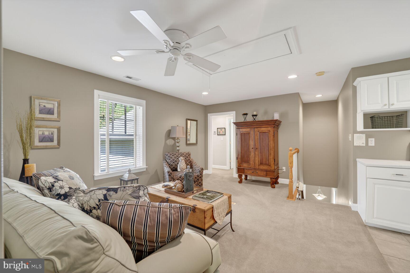 LOTHIAN - Residential