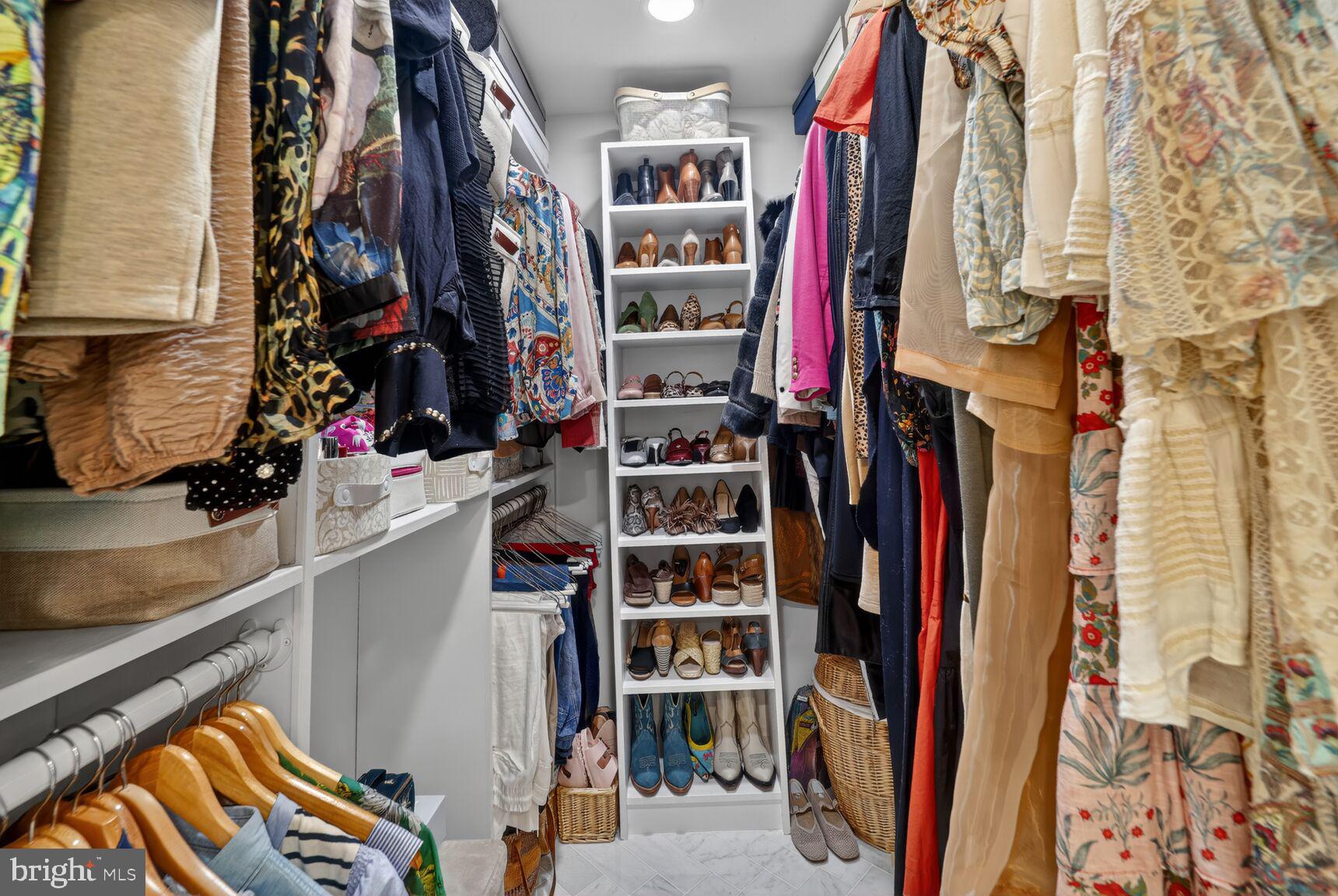 LOTHIAN - Residential