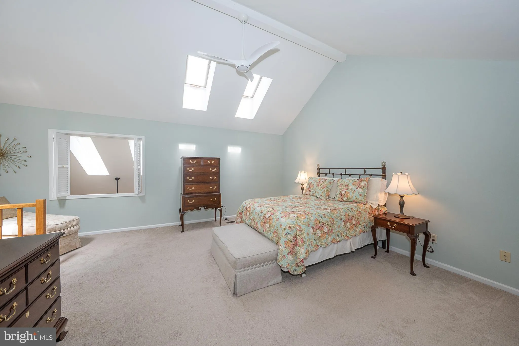 Chesterbrook, Pennsylvania 19087, United States, 2 Bedrooms Bedrooms, ,3 BathroomsBathrooms,Residential,Contingent,203197