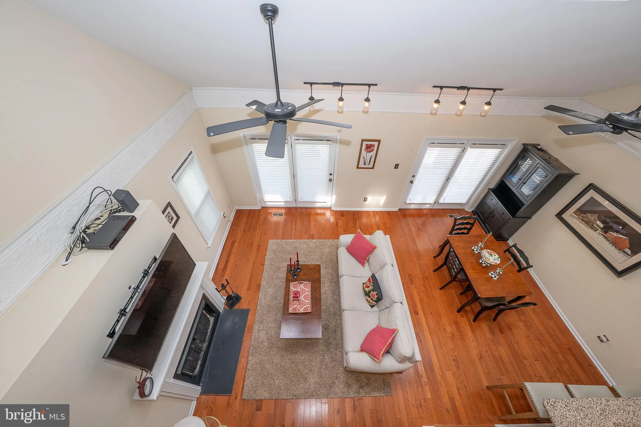 Chesterbrook, Pennsylvania 19087, United States, 2 Bedrooms Bedrooms, ,3 BathroomsBathrooms,Residential,Contingent,203197