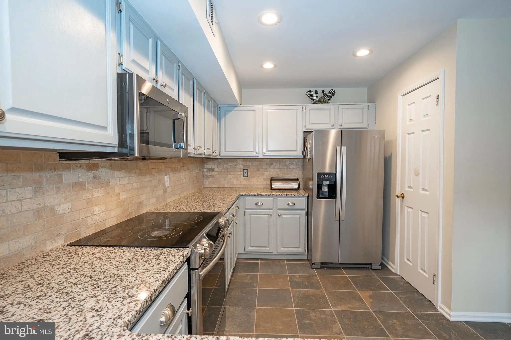 Chesterbrook, Pennsylvania 19087, United States, 2 Bedrooms Bedrooms, ,3 BathroomsBathrooms,Residential,Contingent,203197