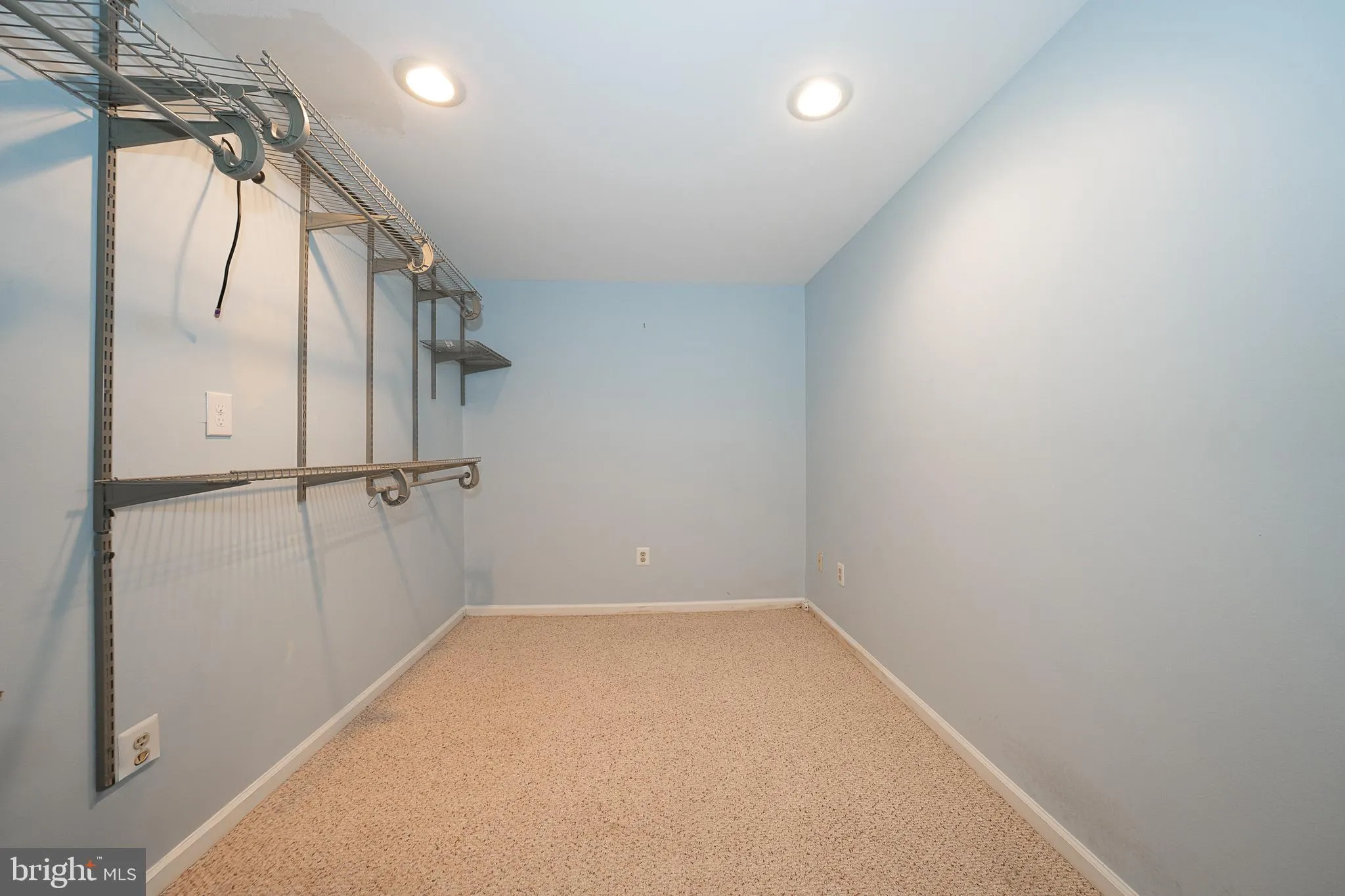 Chesterbrook, Pennsylvania 19087, United States, 2 Bedrooms Bedrooms, ,3 BathroomsBathrooms,Residential,Contingent,203197