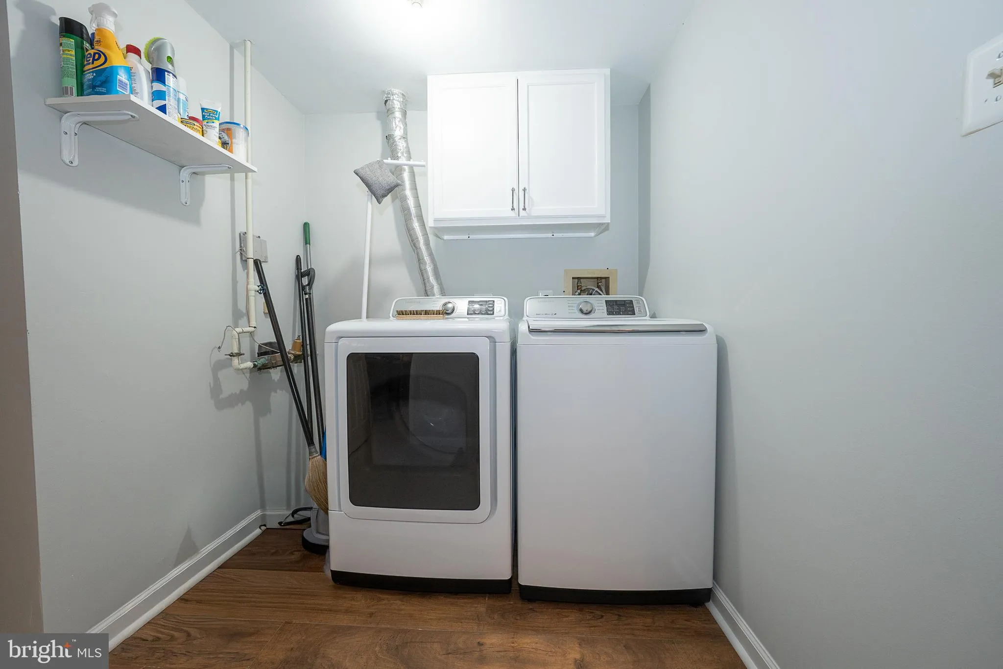 Chesterbrook, Pennsylvania 19087, United States, 2 Bedrooms Bedrooms, ,3 BathroomsBathrooms,Residential,Contingent,203197