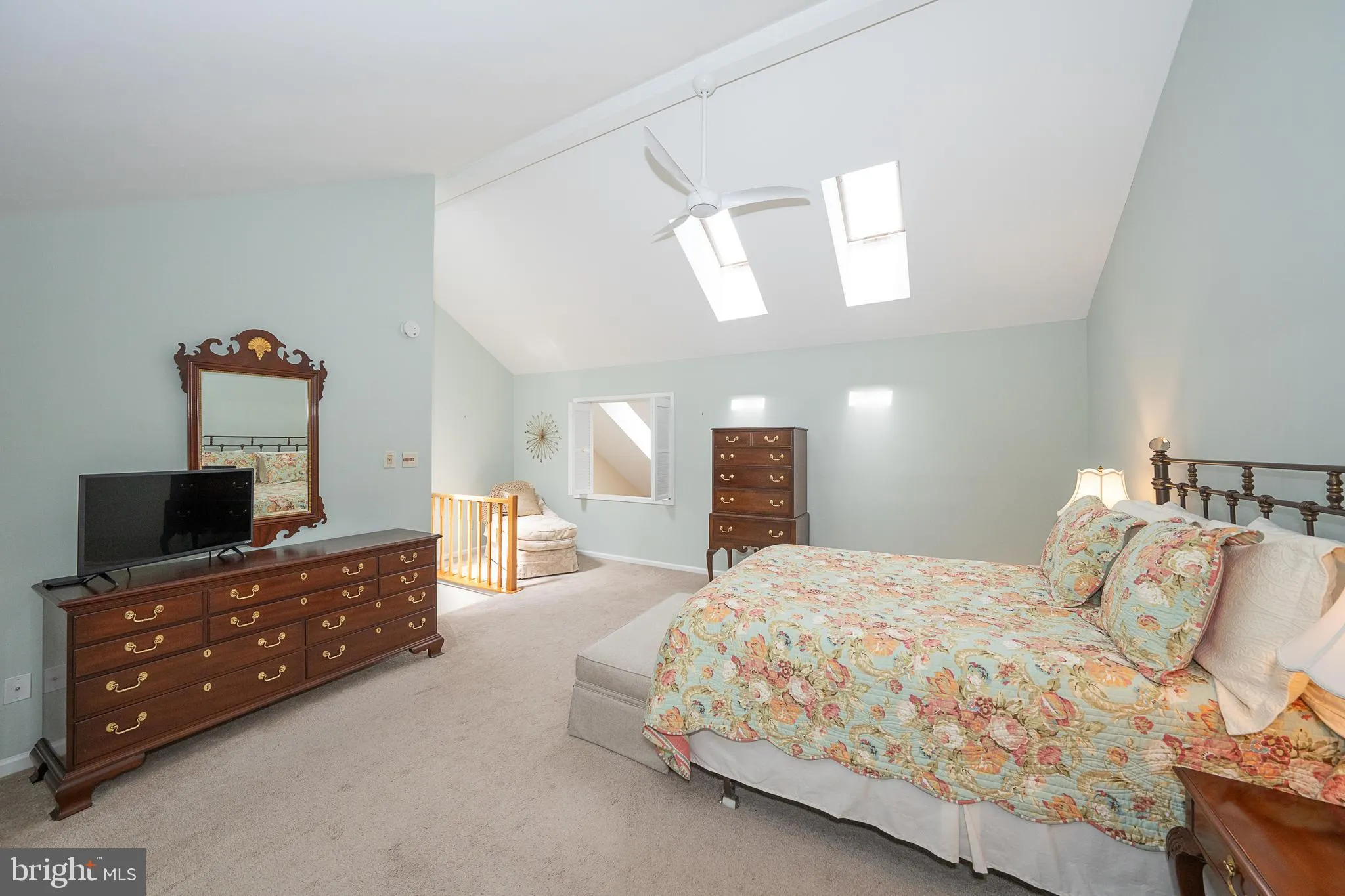 Chesterbrook, Pennsylvania 19087, United States, 2 Bedrooms Bedrooms, ,3 BathroomsBathrooms,Residential,Contingent,203197