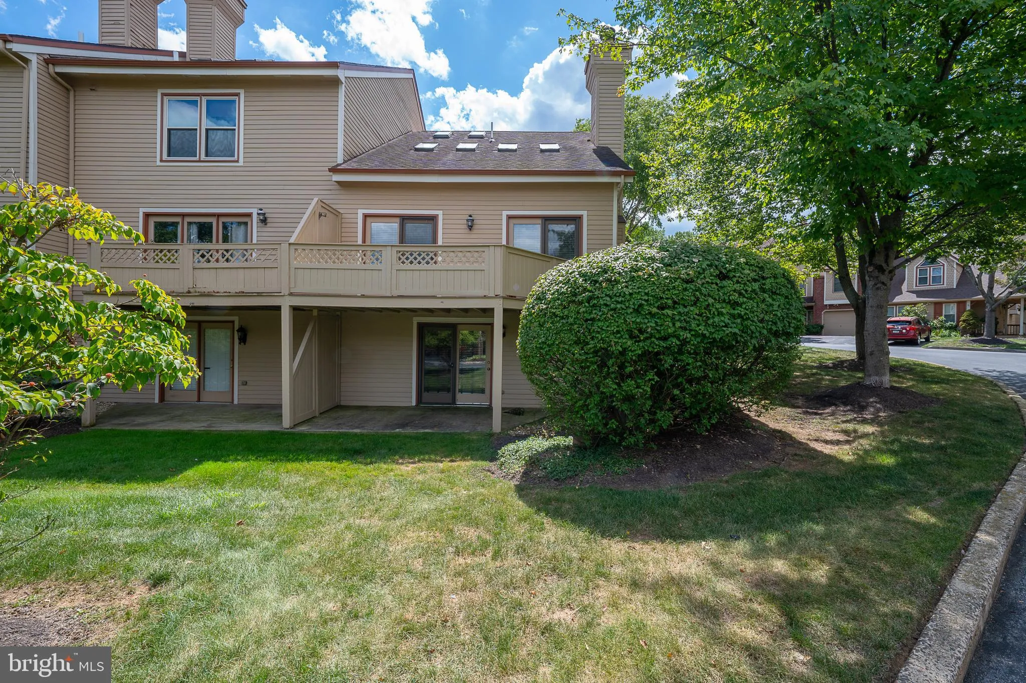 Chesterbrook, Pennsylvania 19087, United States, 2 Bedrooms Bedrooms, ,3 BathroomsBathrooms,Residential,Contingent,203197