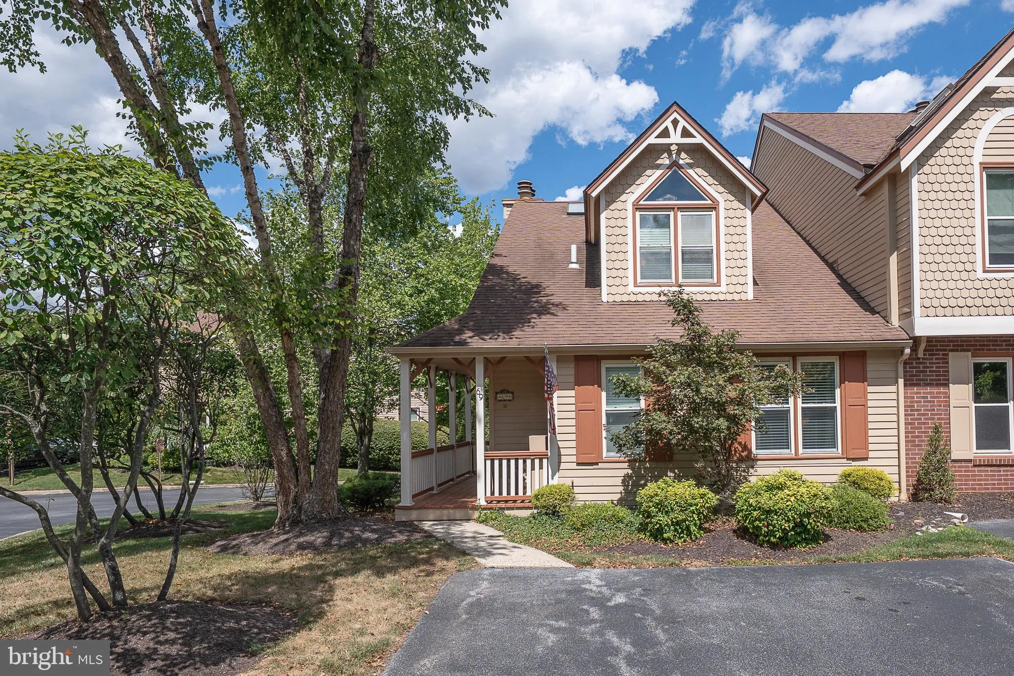 Chesterbrook, Pennsylvania 19087, United States, 2 Bedrooms Bedrooms, ,3 BathroomsBathrooms,Residential,Contingent,203197