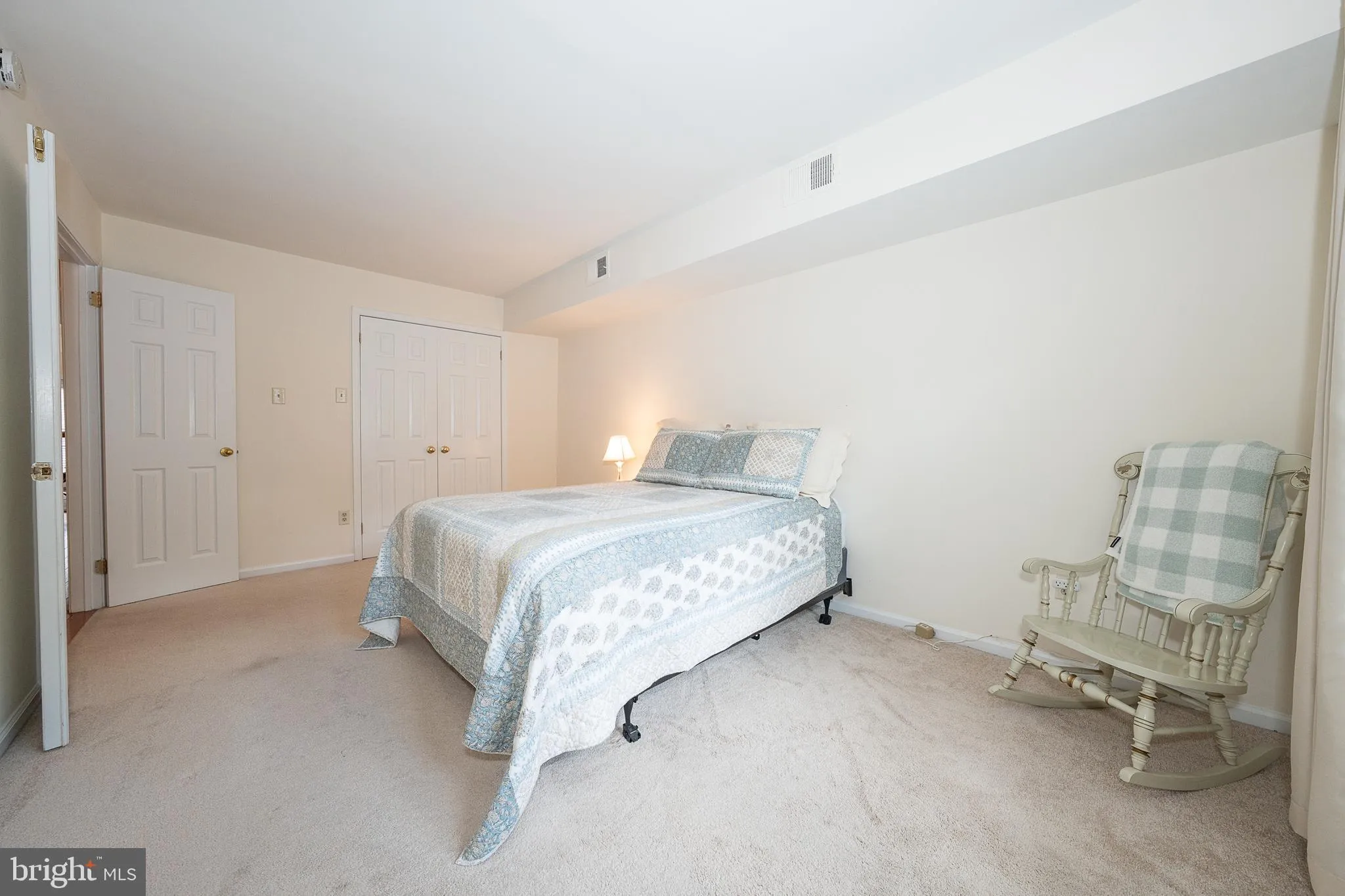 Chesterbrook, Pennsylvania 19087, United States, 2 Bedrooms Bedrooms, ,3 BathroomsBathrooms,Residential,Contingent,203197