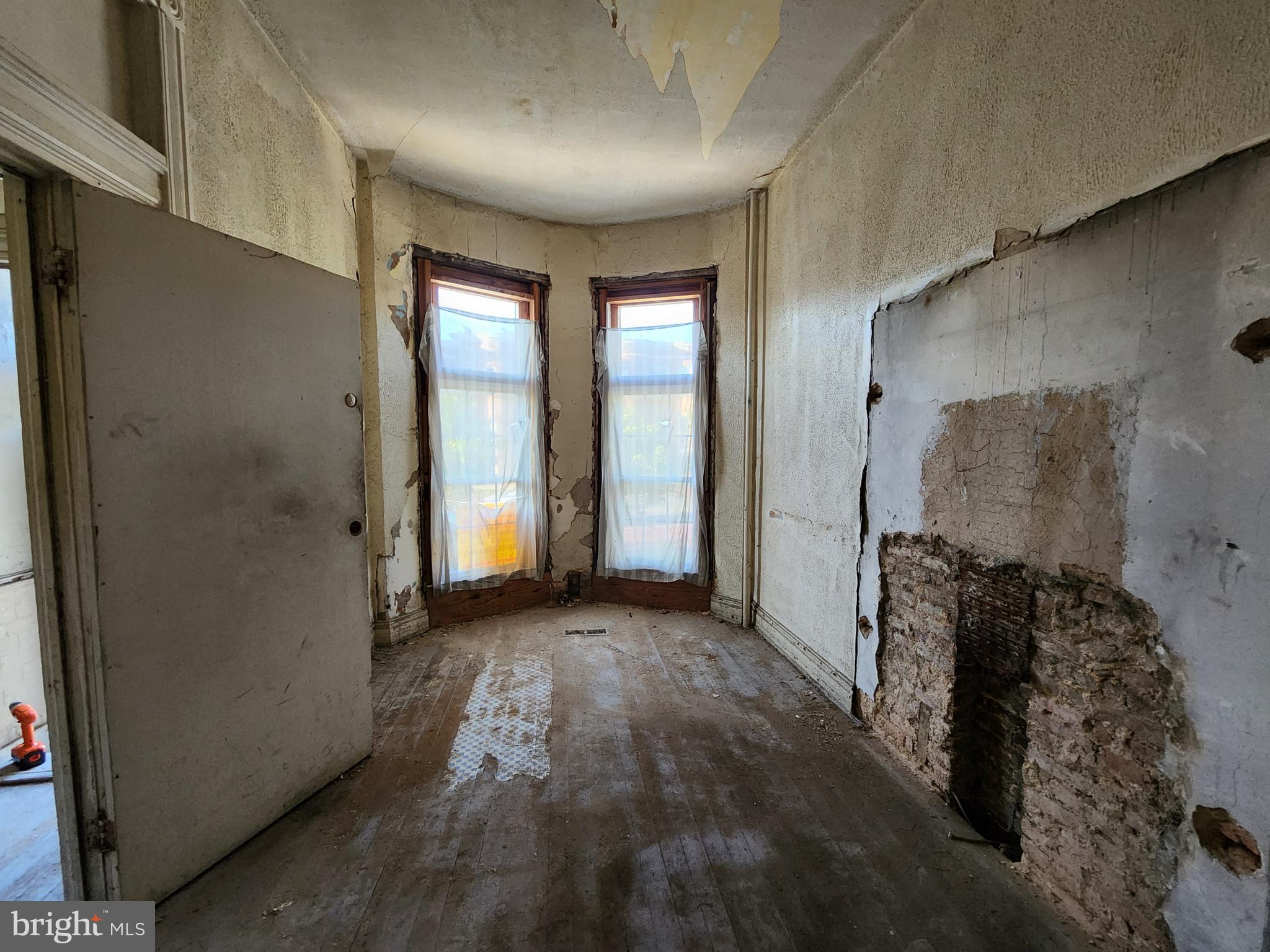 MONDAWMIN - Residential