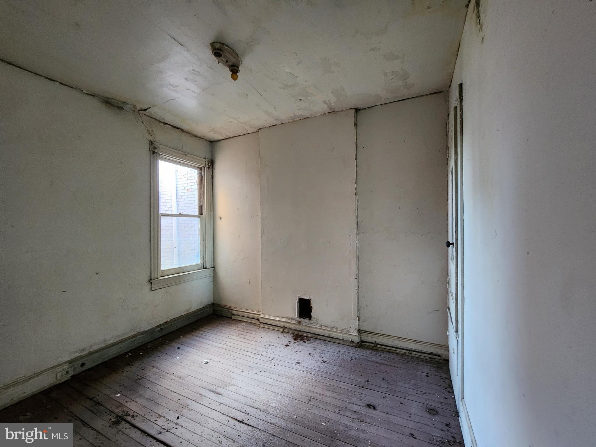 MONDAWMIN - Residential