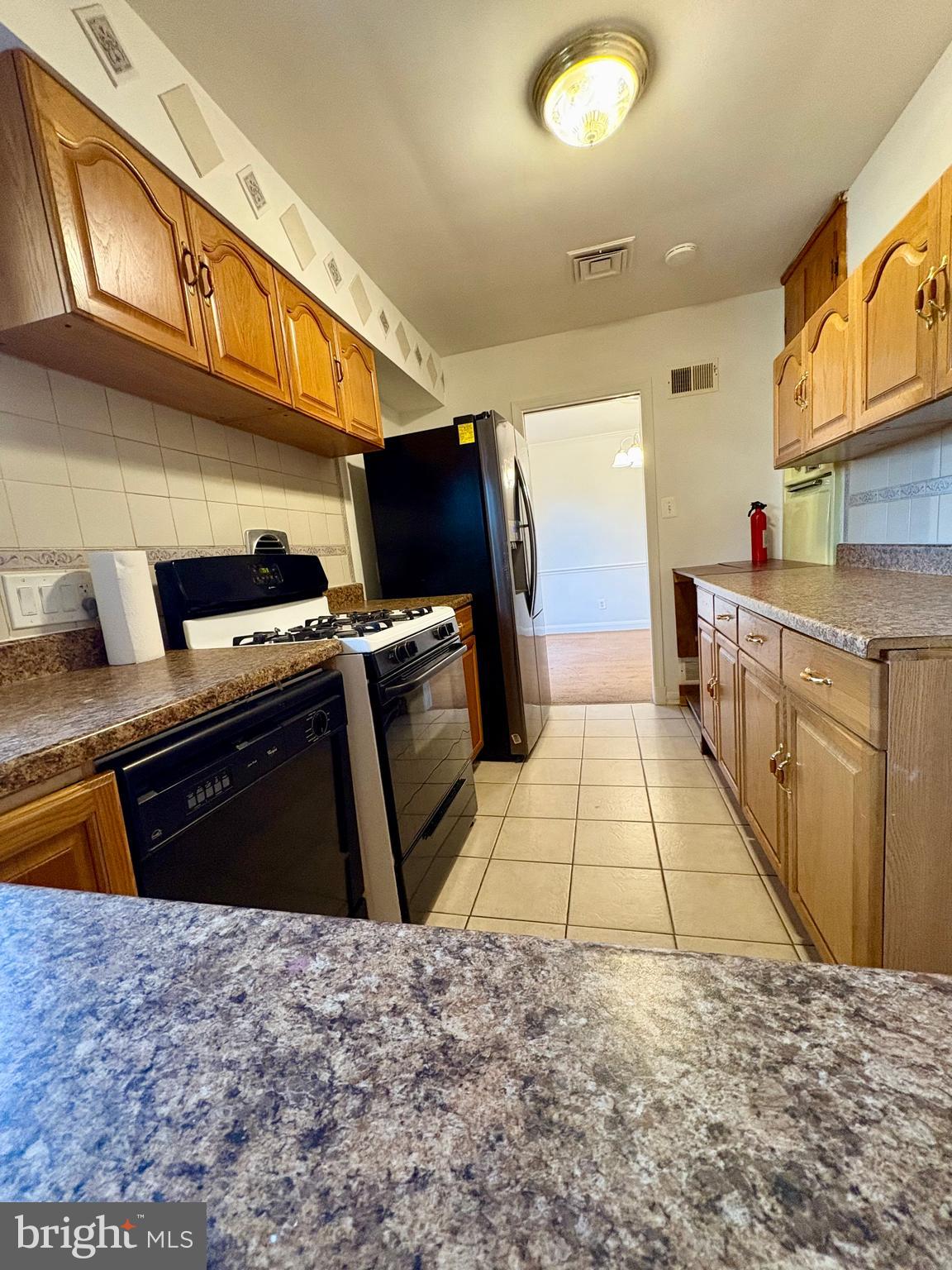 HILLANDALE FOREST - Residential