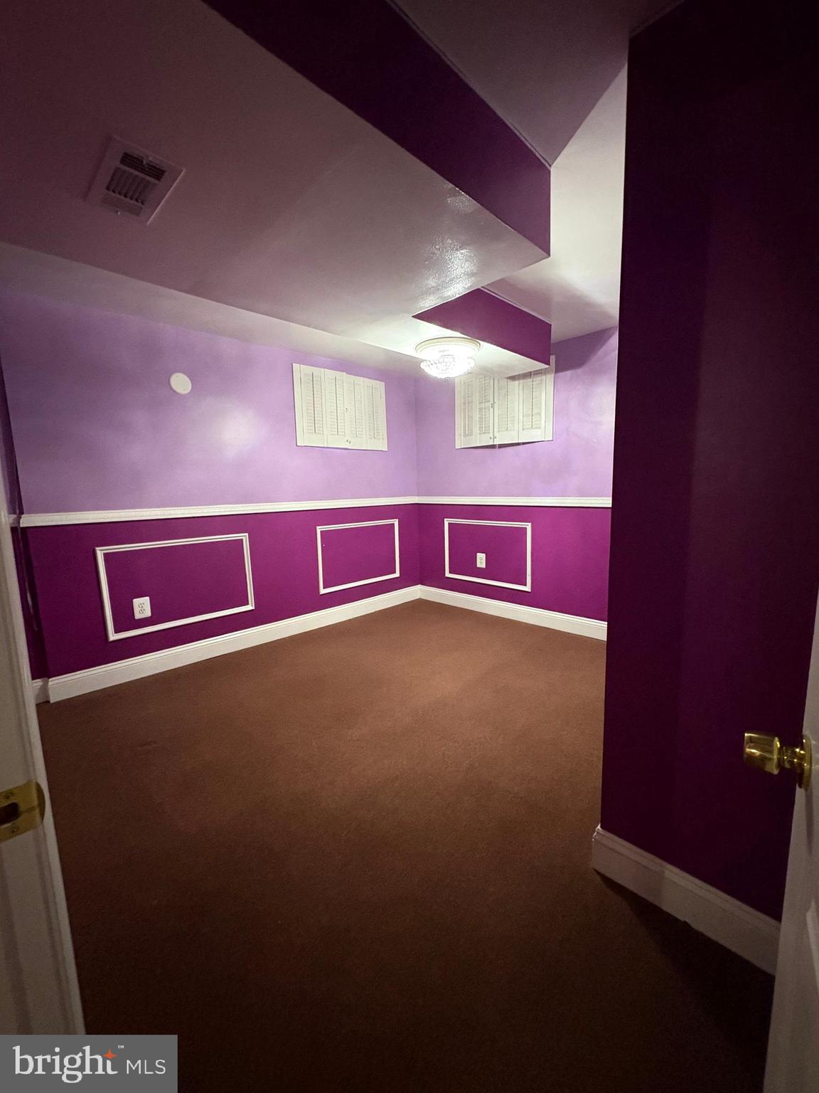 HILLANDALE FOREST - Residential