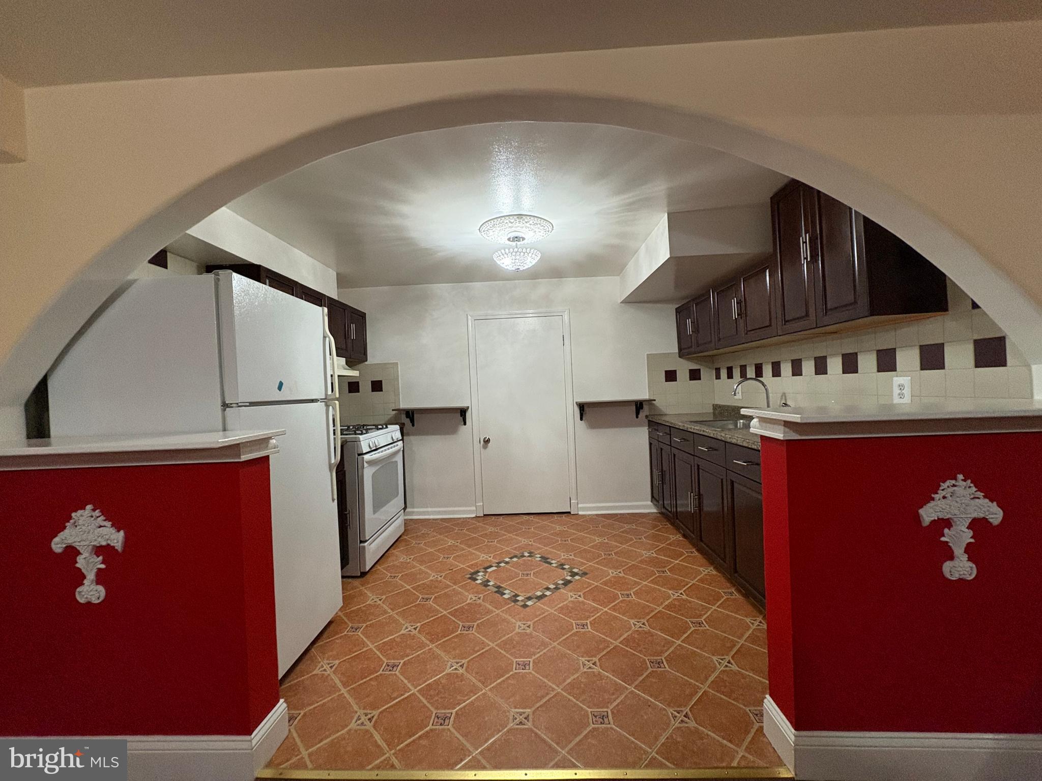 HILLANDALE FOREST - Residential