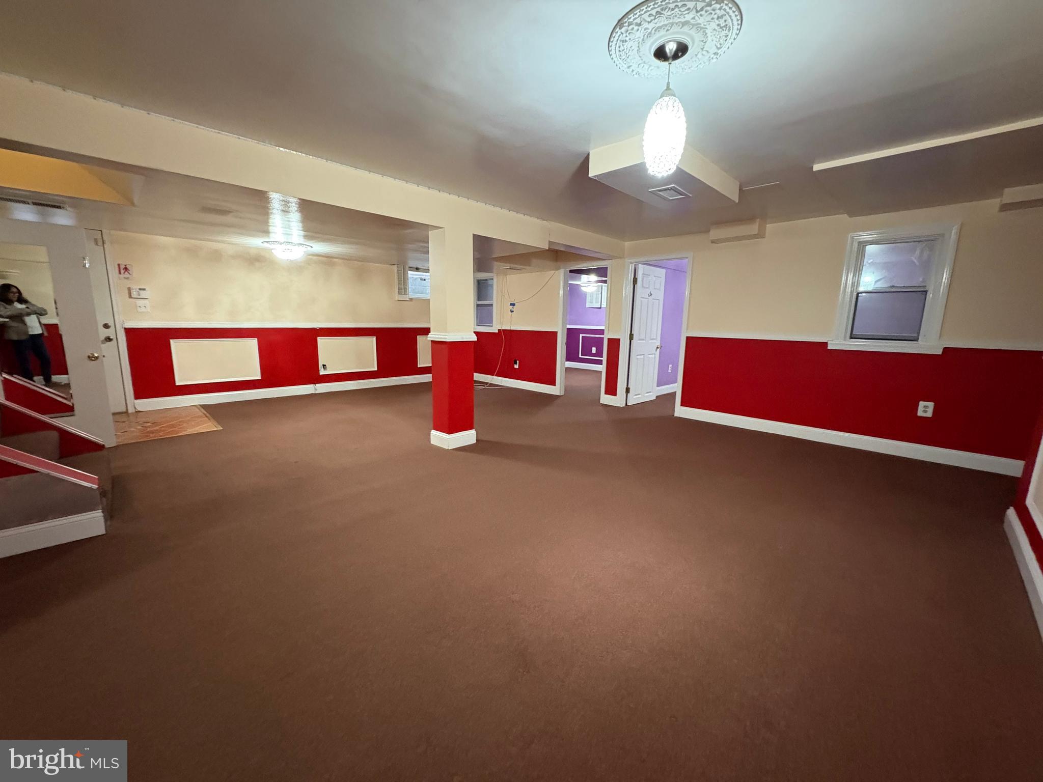 HILLANDALE FOREST - Residential