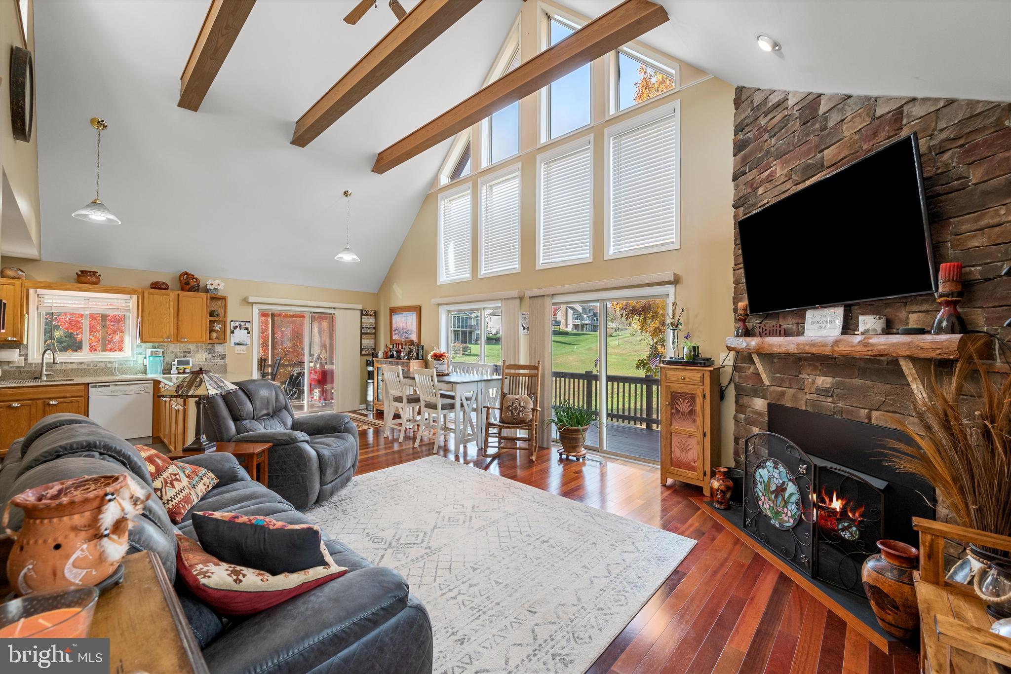 THE WOODS - Residential