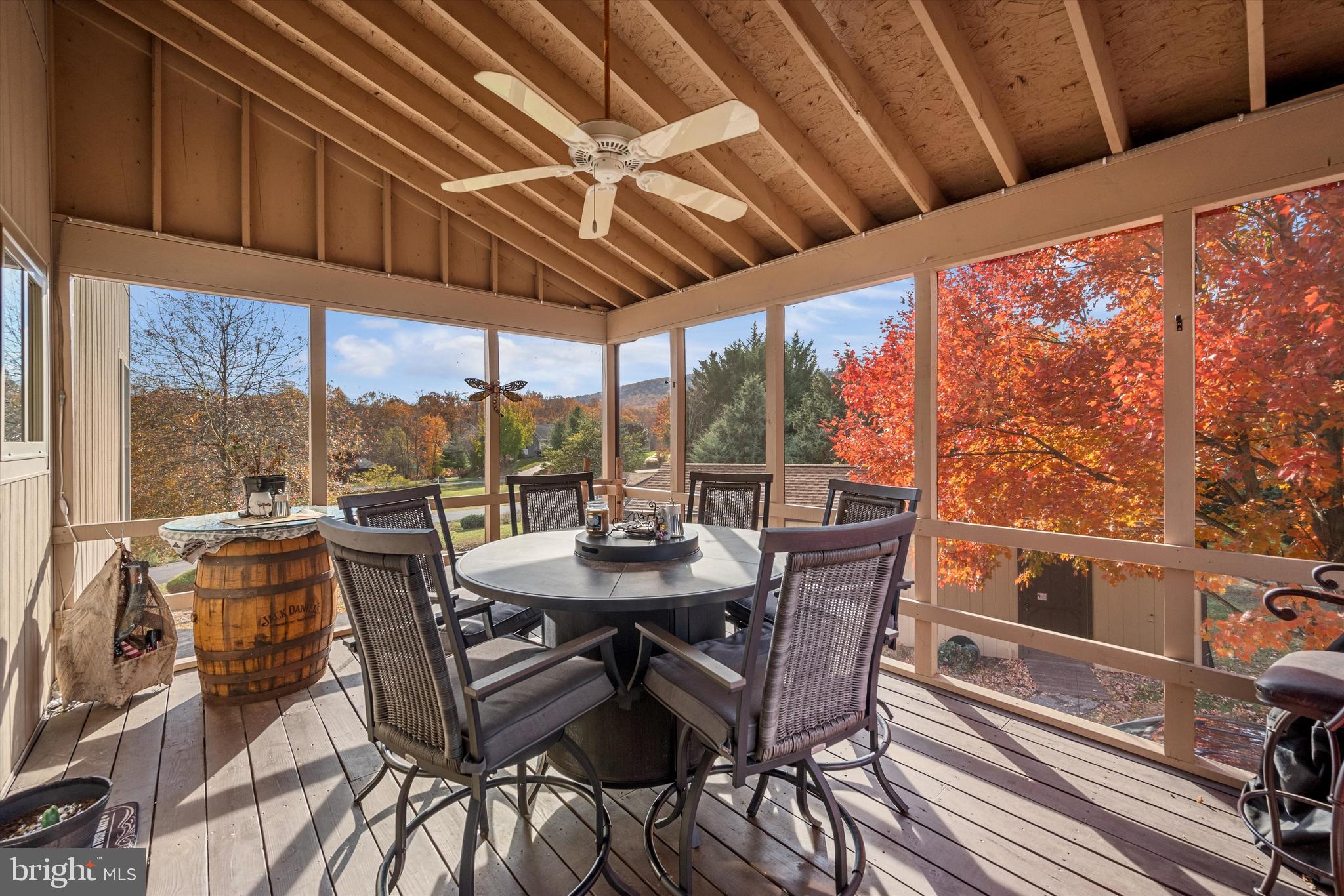 THE WOODS - Residential