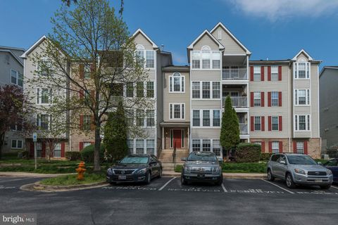 Condo For Rent - 6320 Bayberry Court #906<br/> Howard County, ELKRIDGE, MD 21075