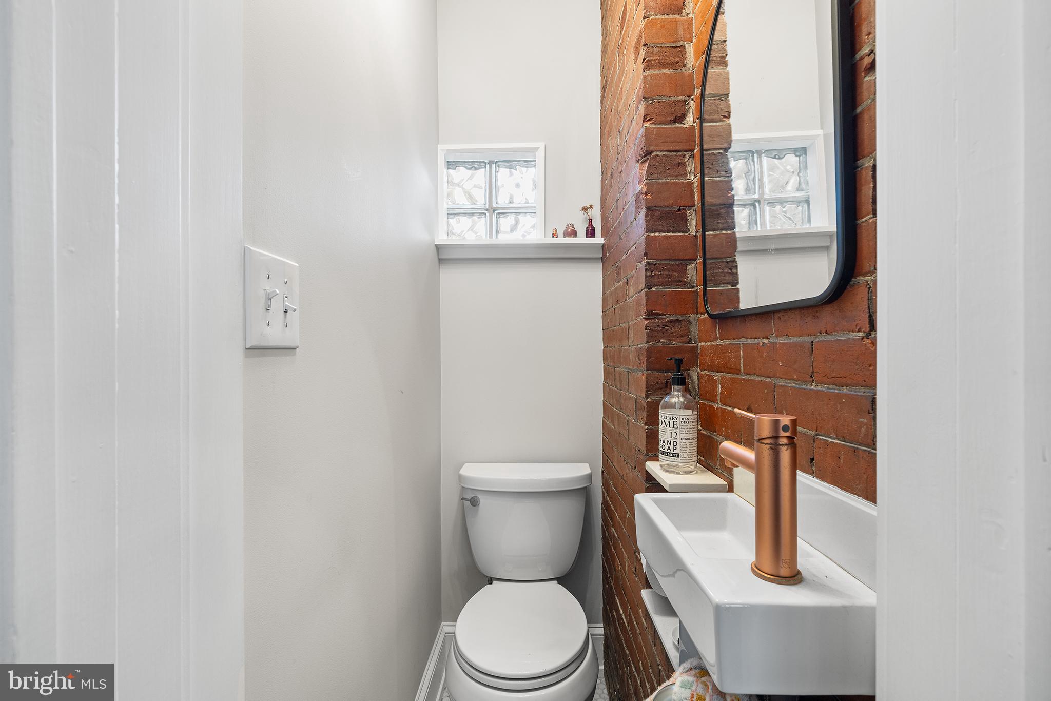 WEST PASSYUNK - Residential Lease