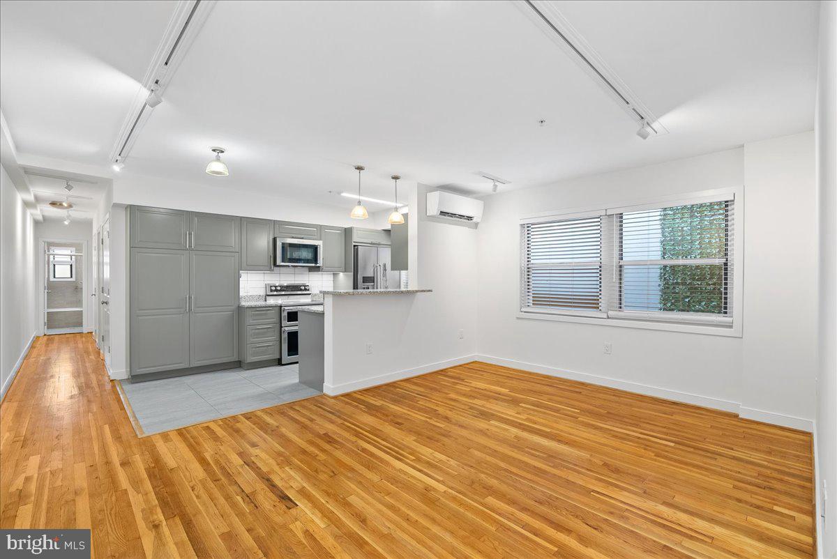 220 2ND STREET SE 303