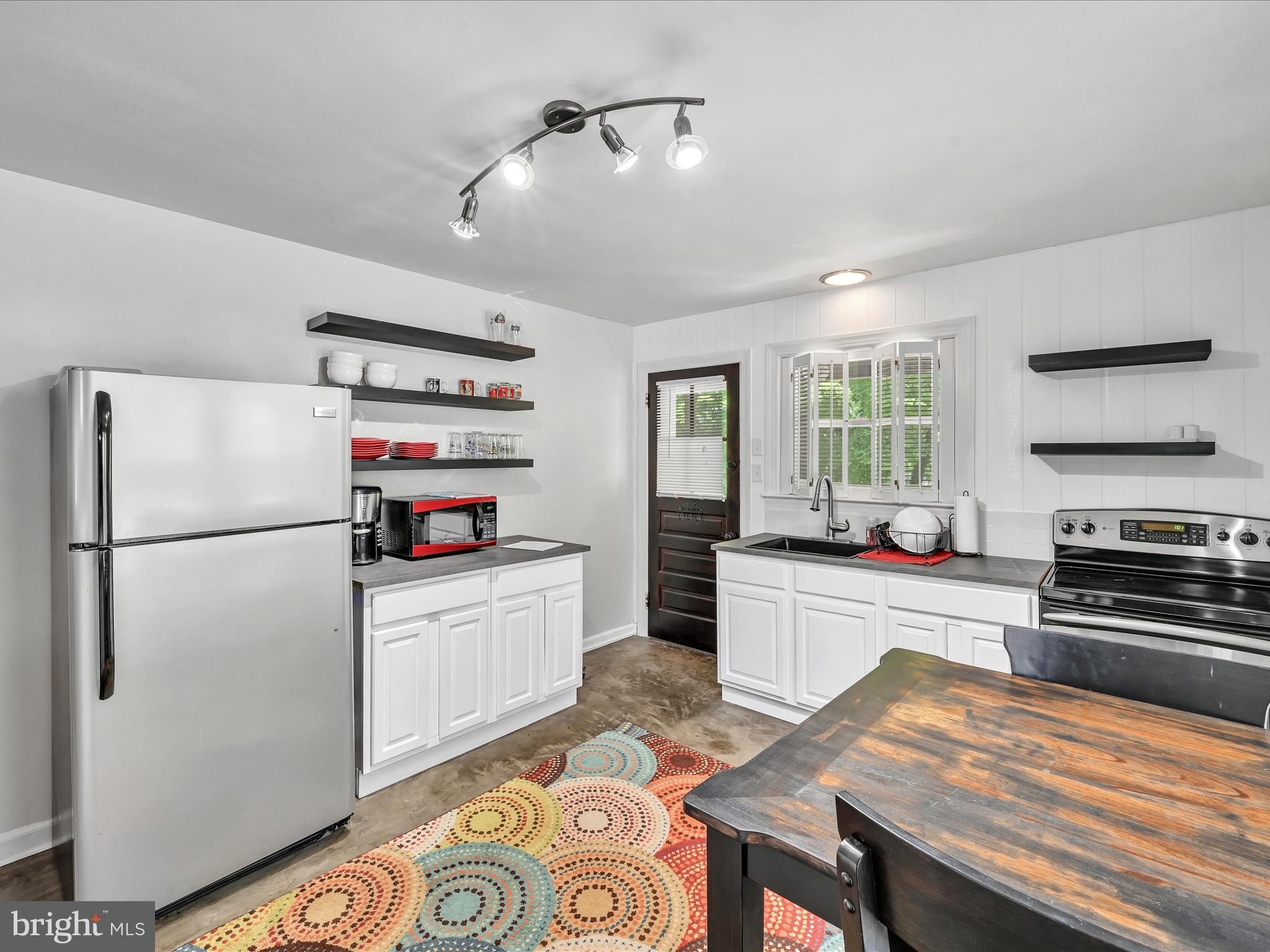 POTTSVILLE - Residential