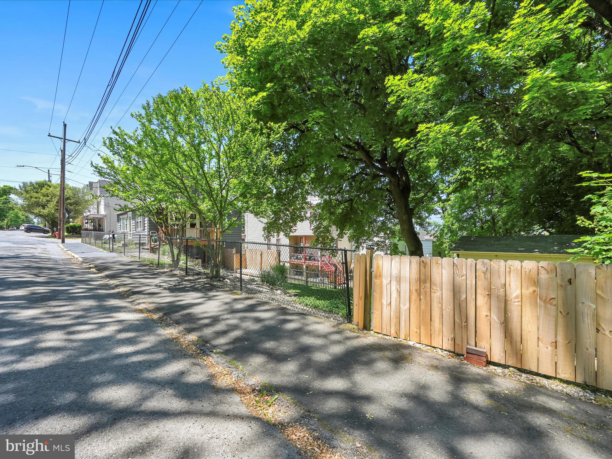 POTTSVILLE - Residential