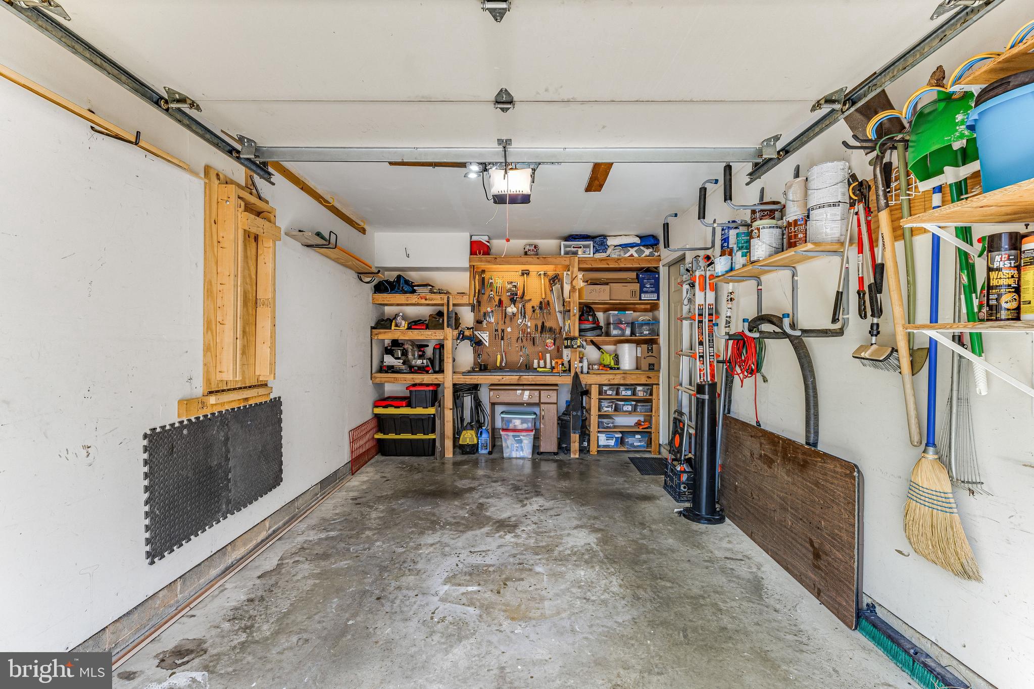 TOWNES OF HILLWOOD - Residential