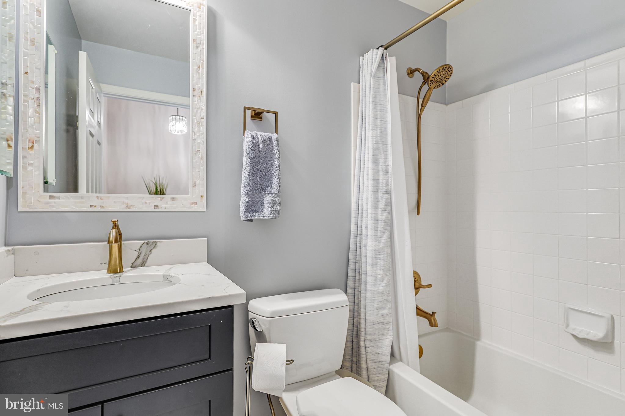 TOWNES OF HILLWOOD - Residential