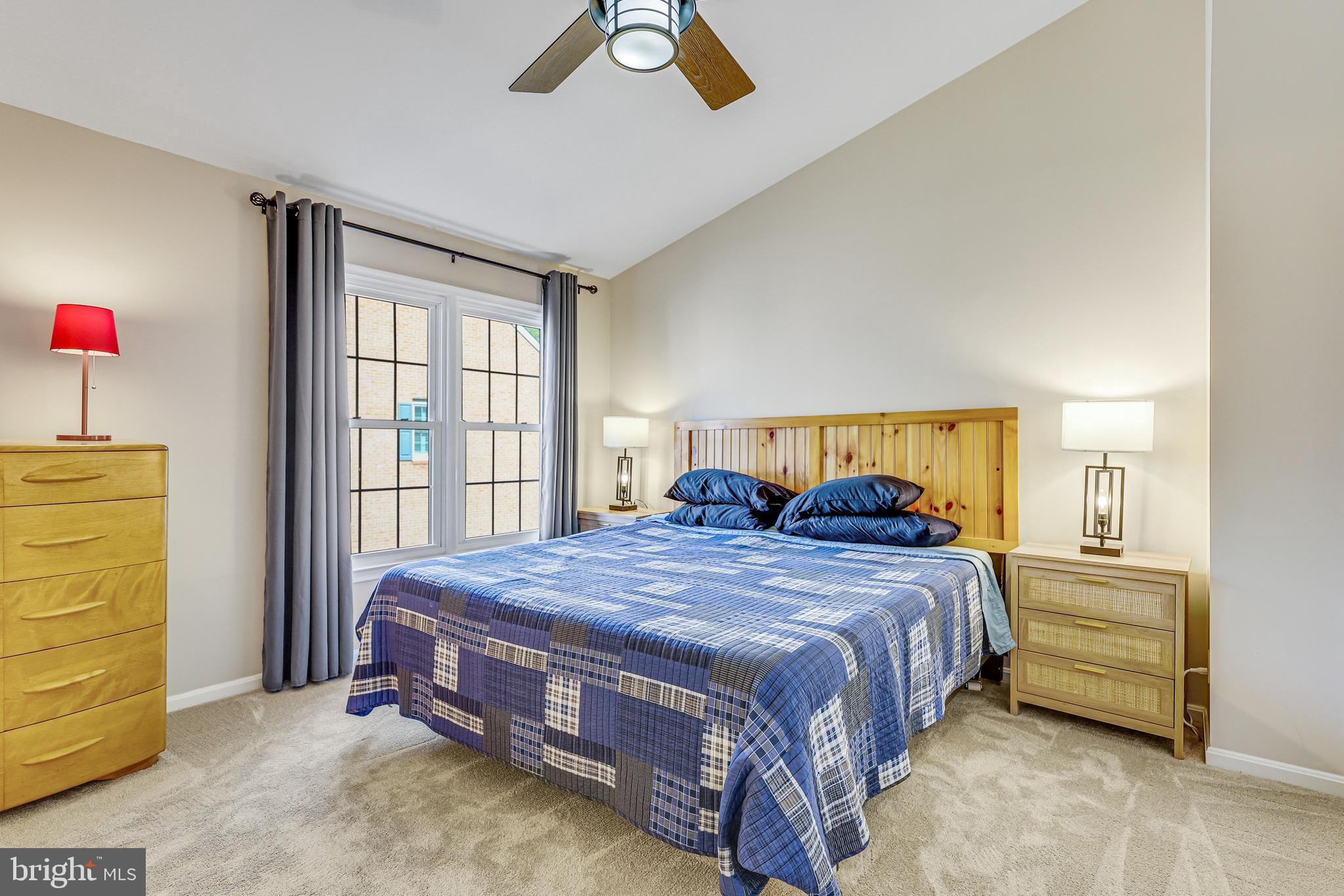 TOWNES OF HILLWOOD - Residential