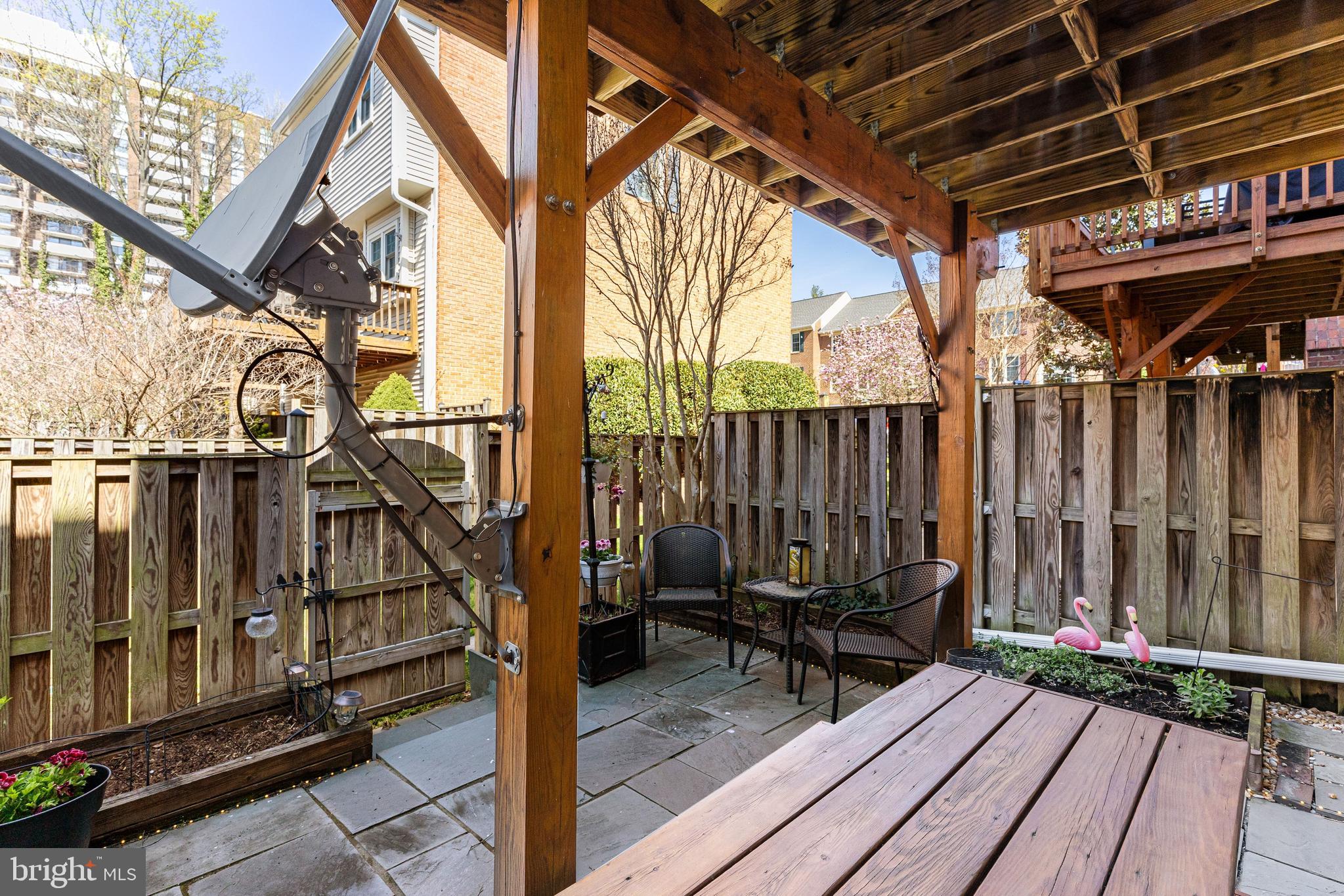 TOWNES OF HILLWOOD - Residential