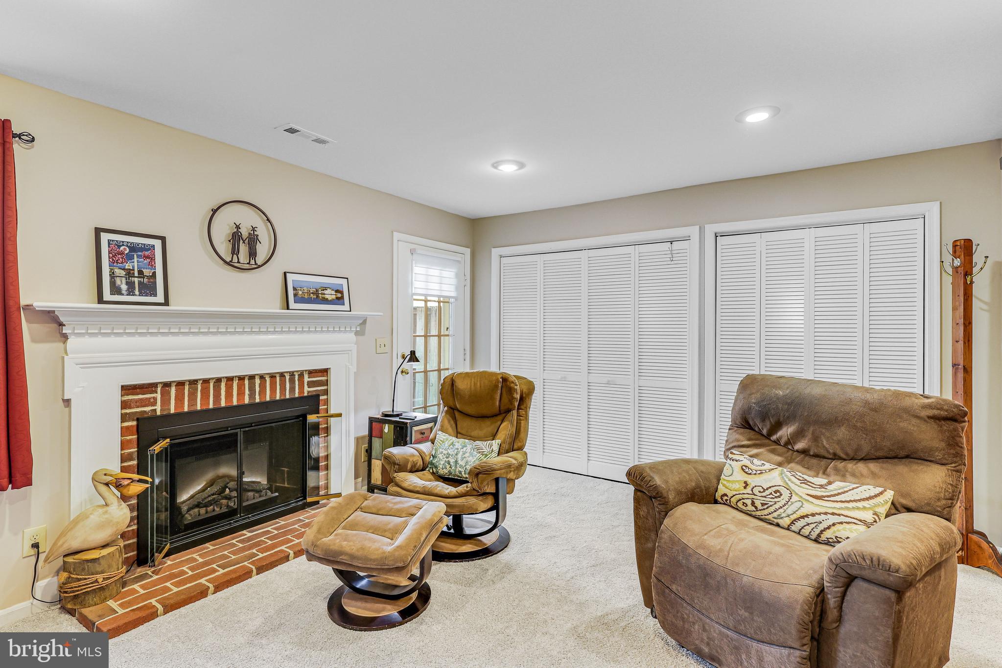 329 S PICKETT STREET