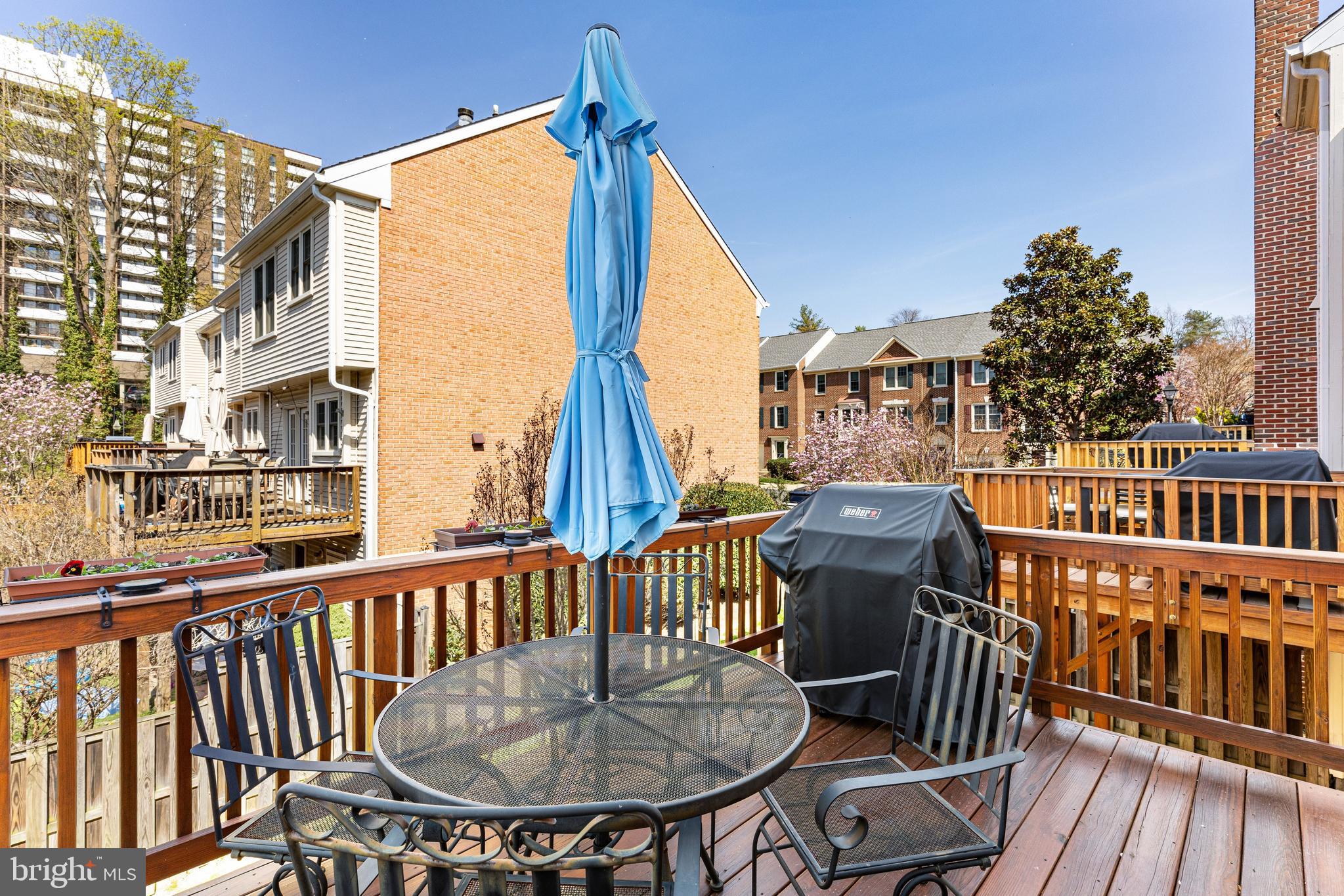 TOWNES OF HILLWOOD - Residential