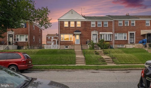 Townhouse For Sale - 1635 Walterswood Road<br/> BALTIMORE, MD 21239